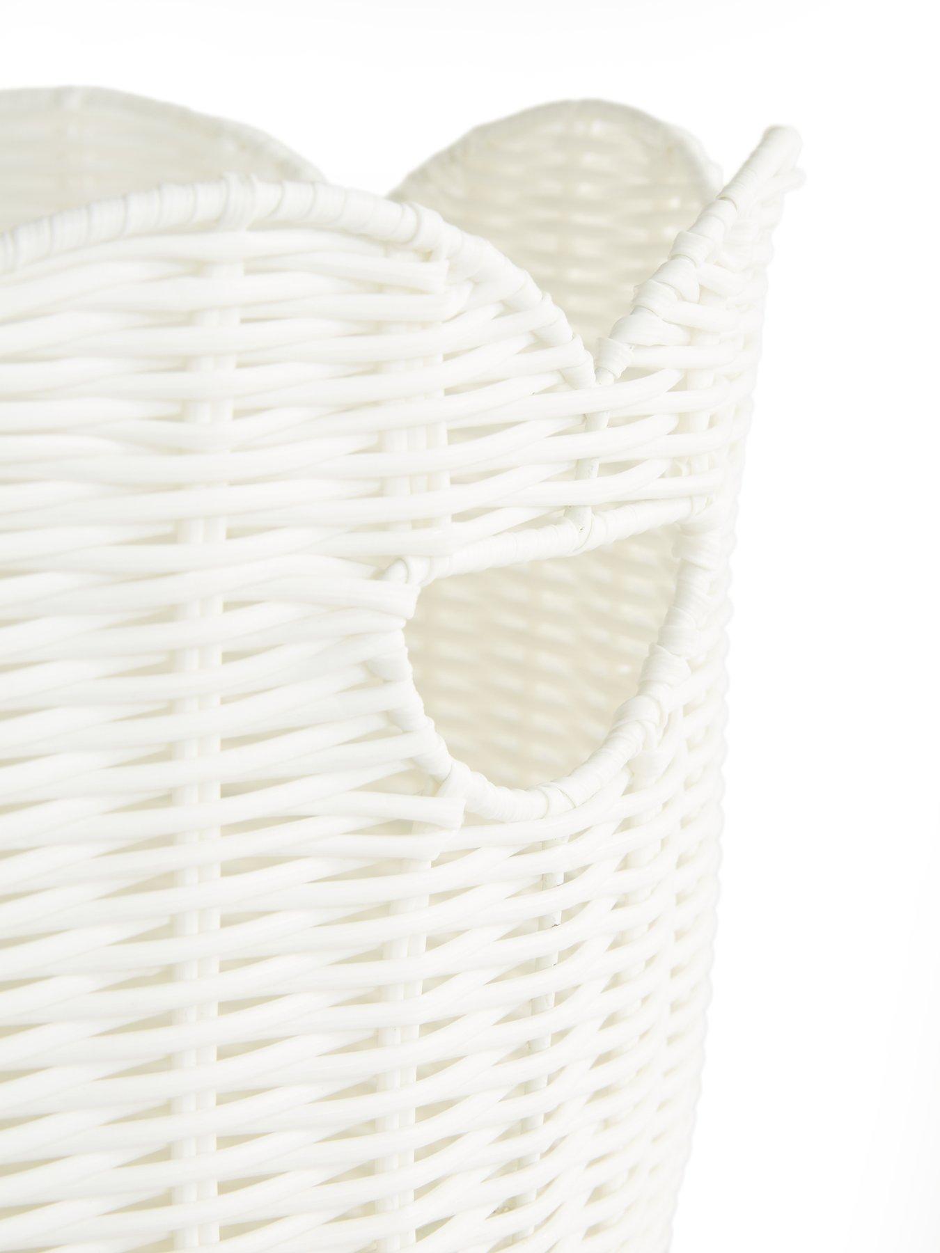 the-very-collection-scallop-round-basket-37cmoutfit