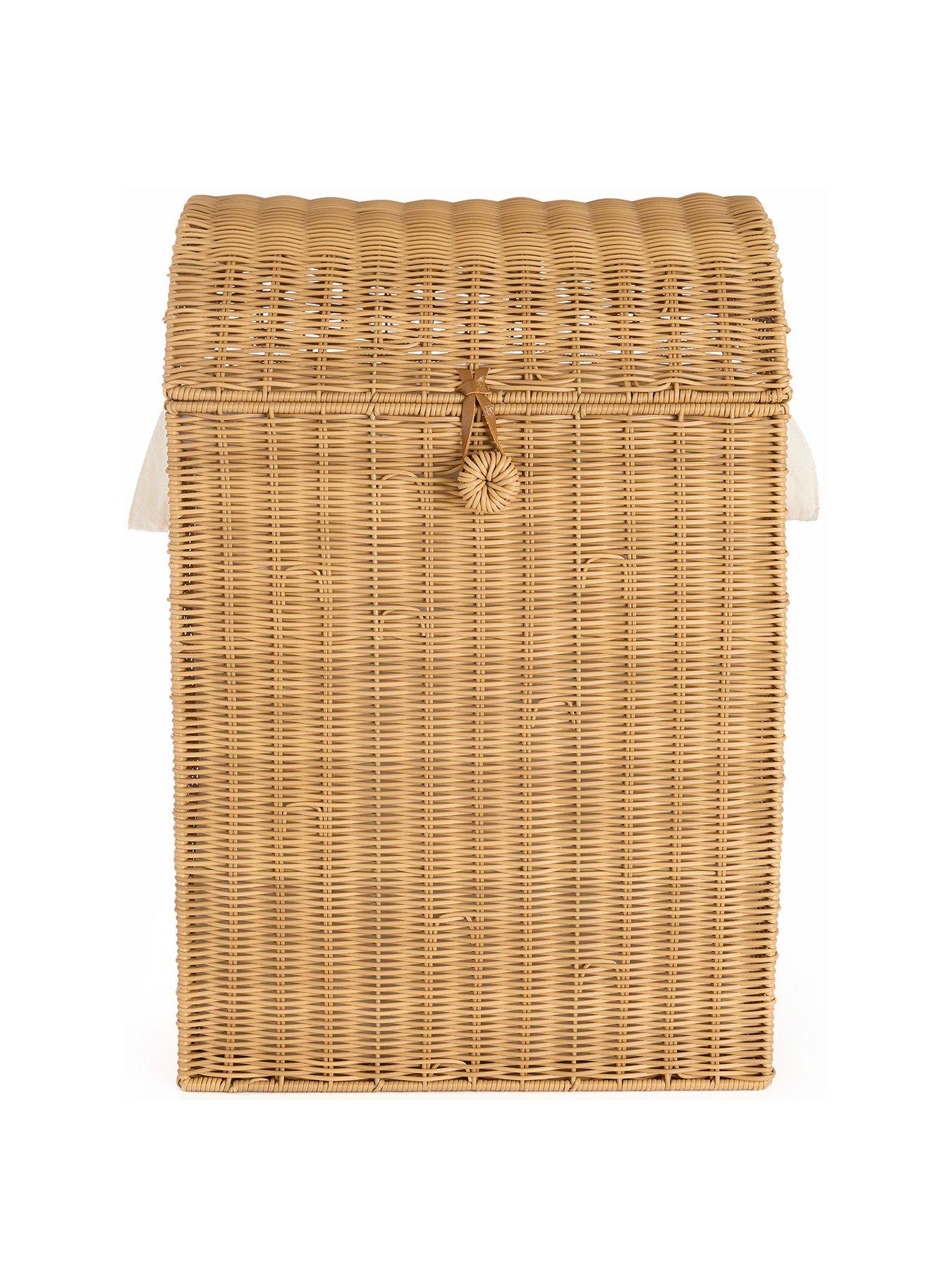 Image 2 of 7 of The Very Collection Scallop Chest Laundry Basket