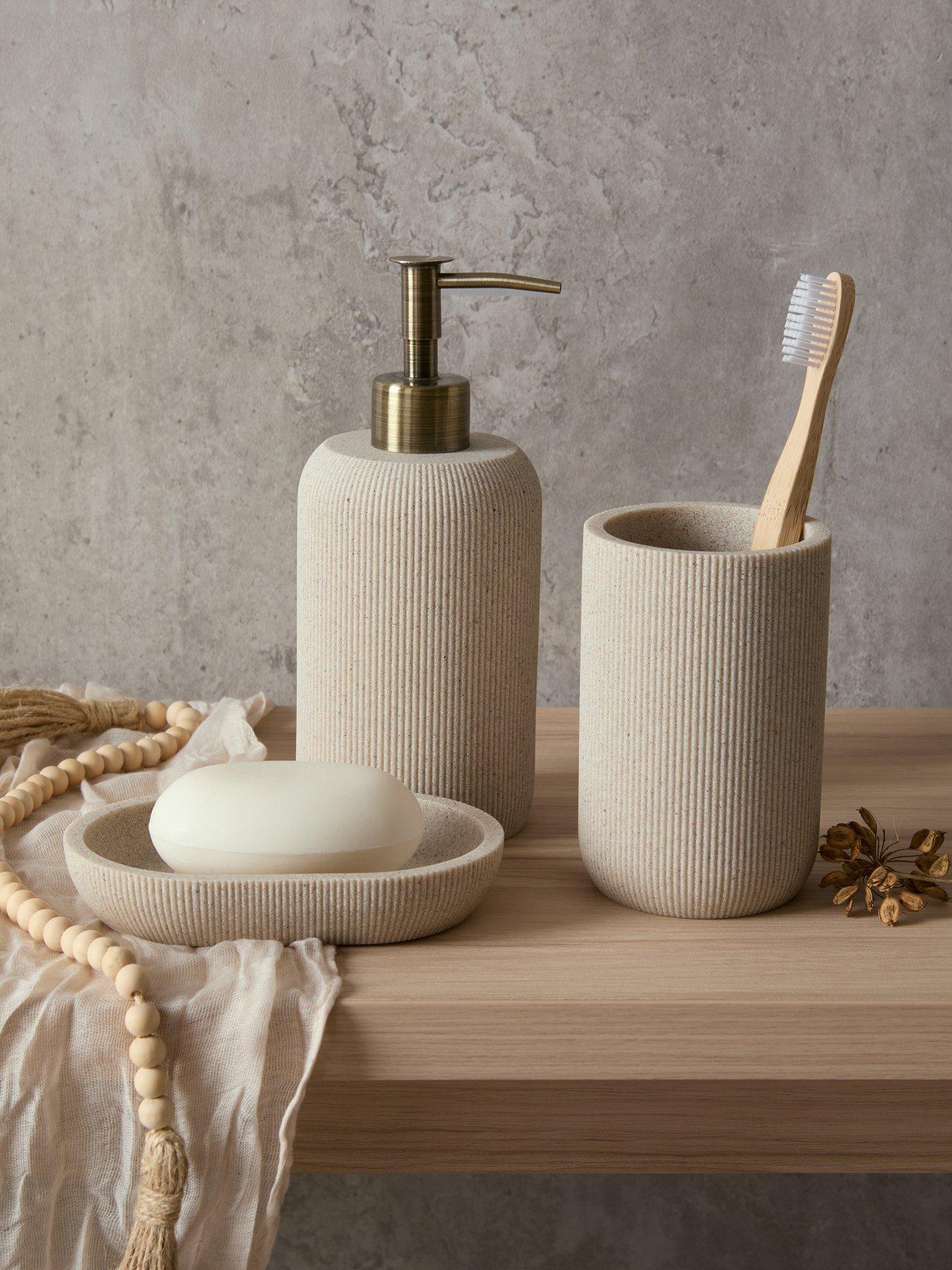 michelle-keegan-home-3-piece-ribbed-bathroom-set