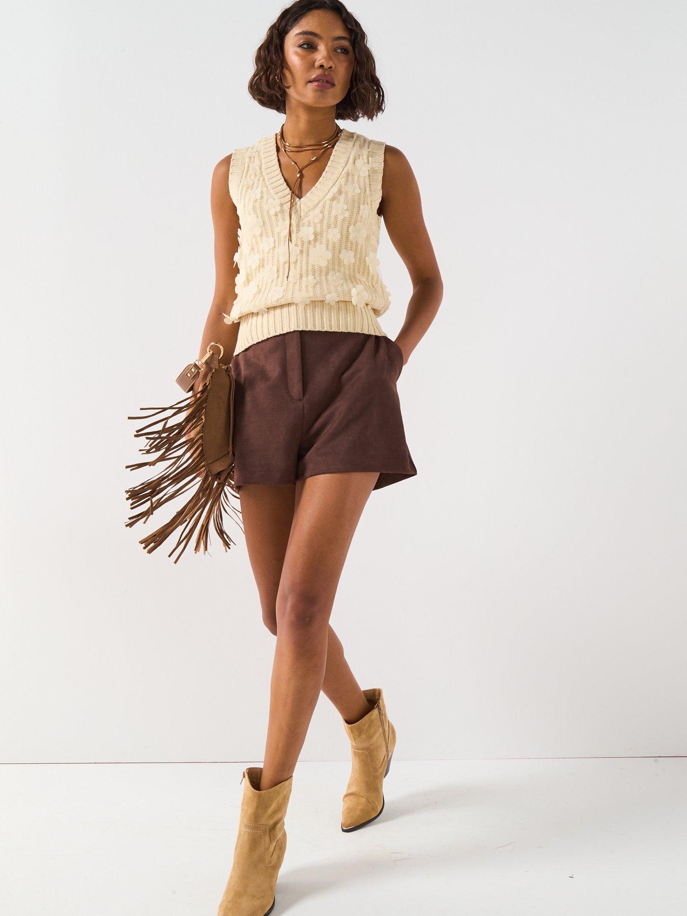 v-by-very-flower-embroidered-vest-creamback