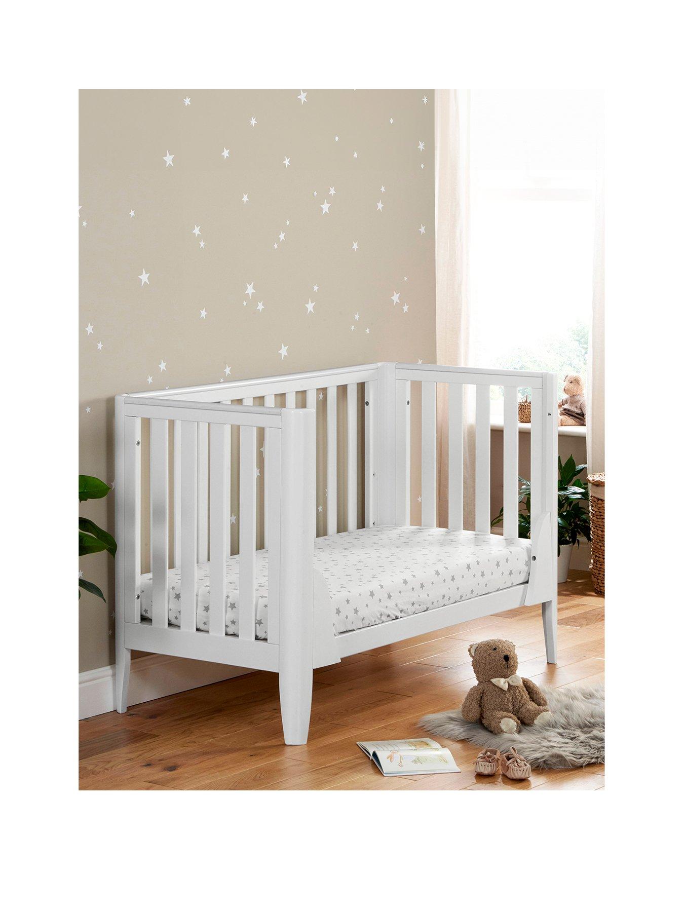 Image 3 of 8 of Babymore Iris Cot Bed - White