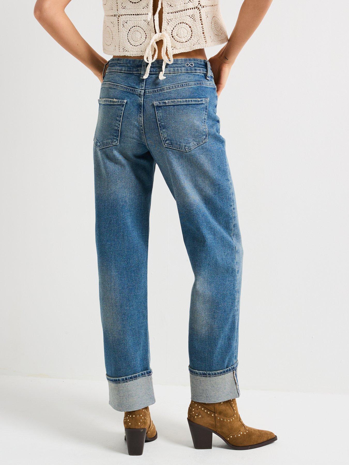 jdy-mid-waist-fold-up-straight-jean-bluestillFront