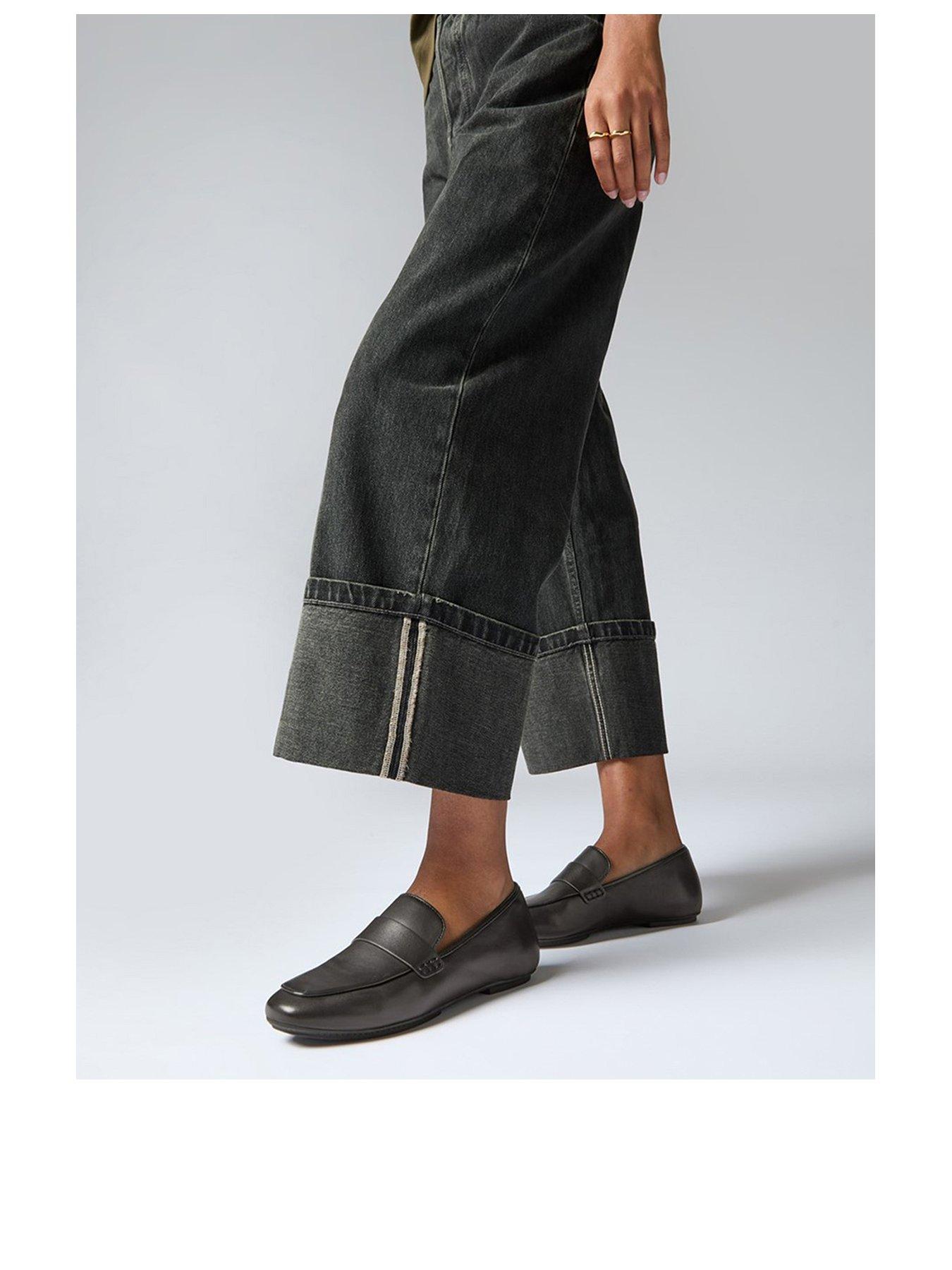Image 2 of 5 of FitFlop Delicato Loafer - Black