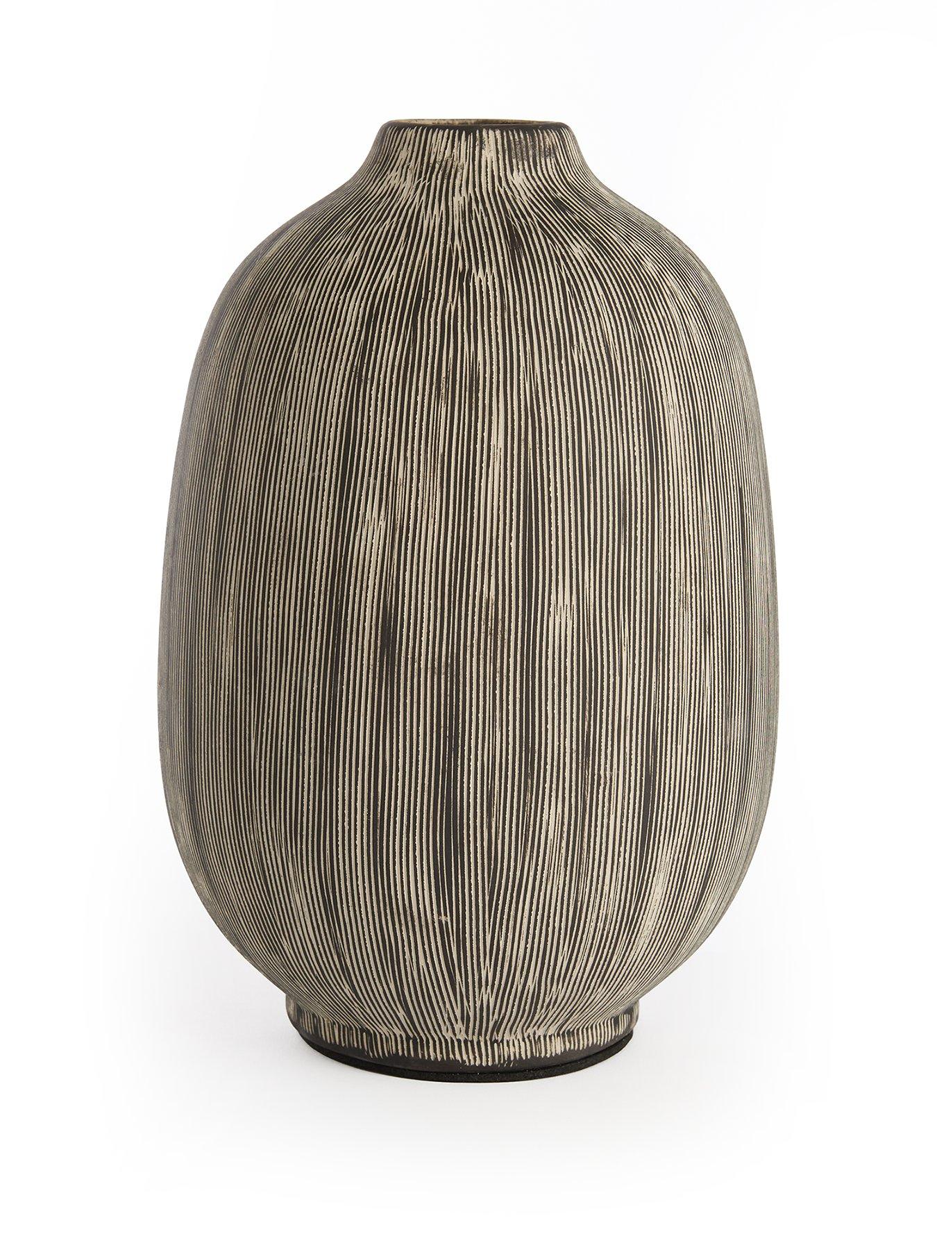 Image 2 of 6 of The Very Collection Scratch Vase
