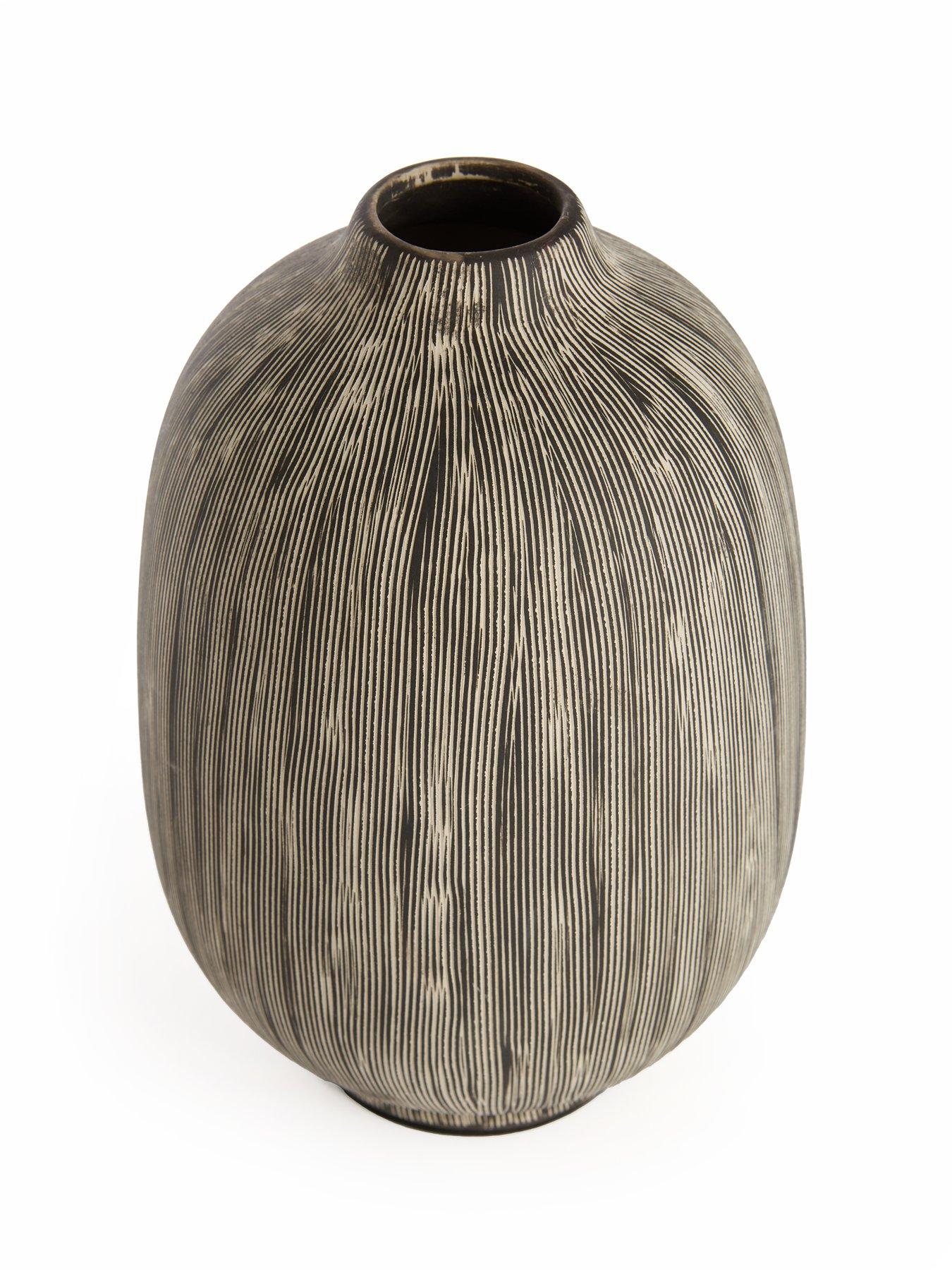 Image 3 of 6 of The Very Collection Scratch Vase