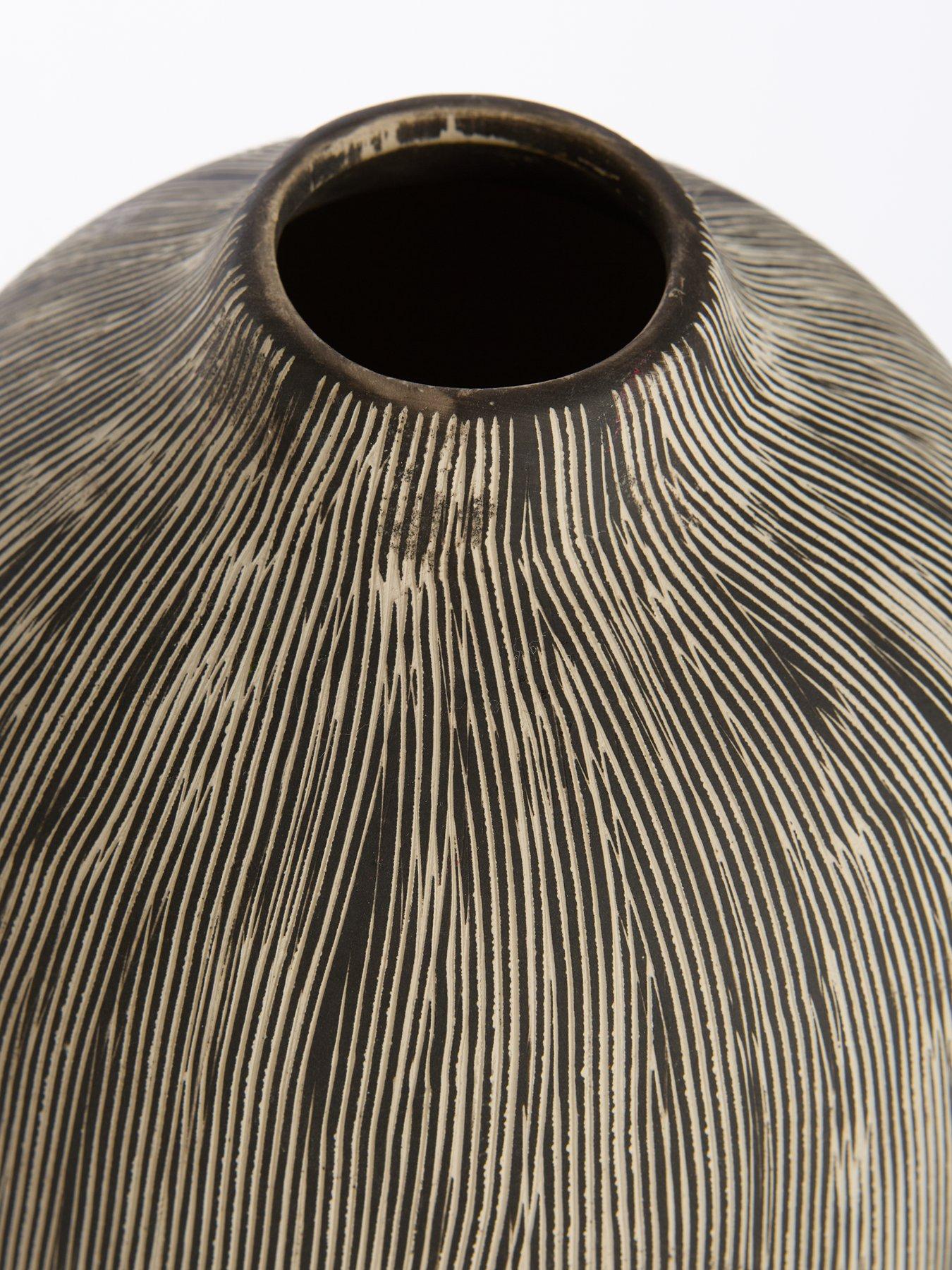 Image 4 of 6 of The Very Collection Scratch Vase