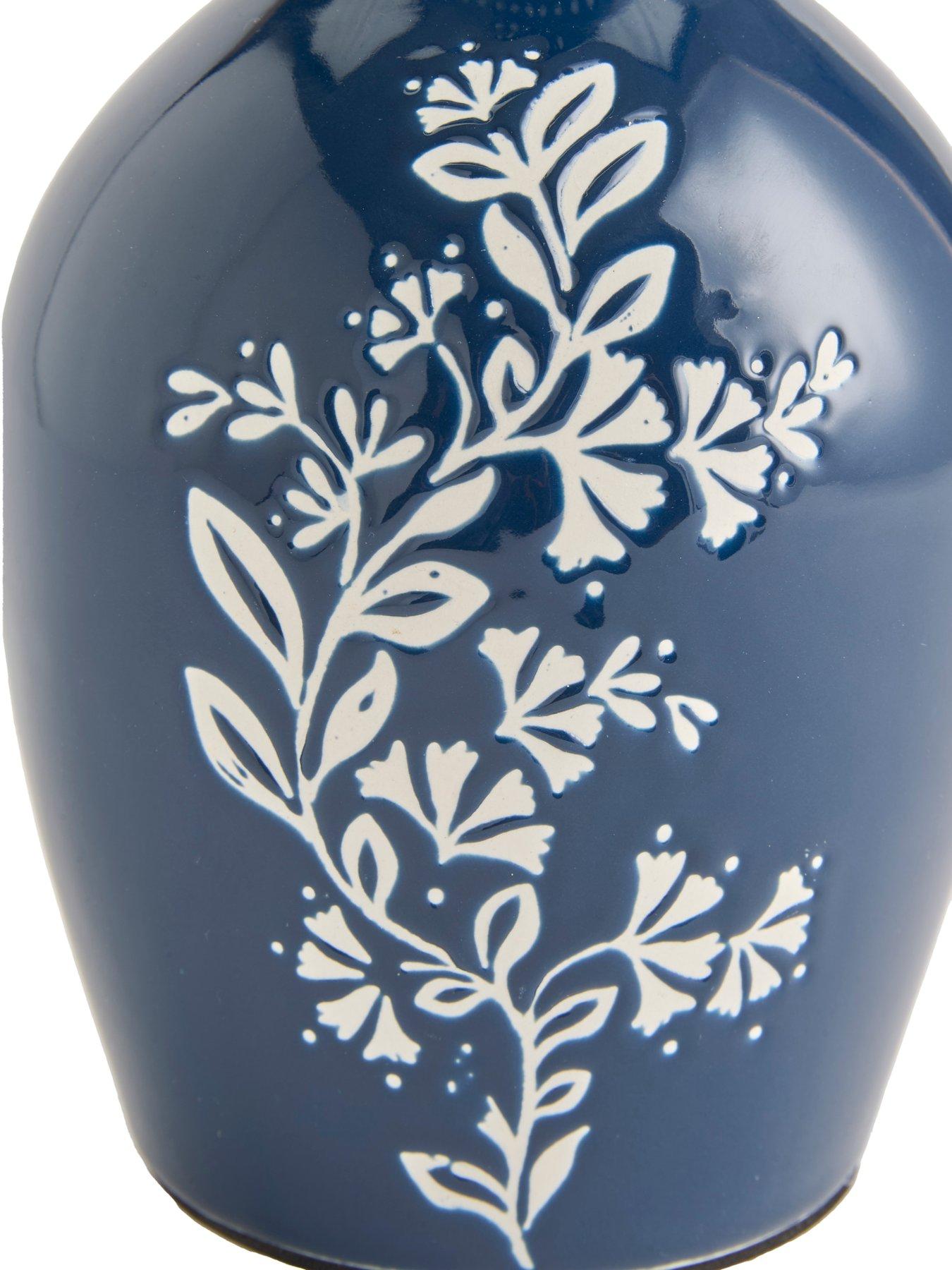the-very-collection-botanical-printed-vase-blueoutfit