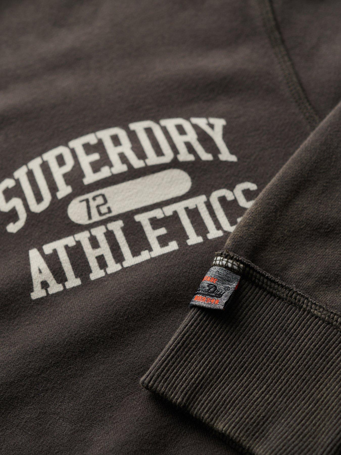 superdry-athletic-essential-crew-sweatshirt-dark-greydetail