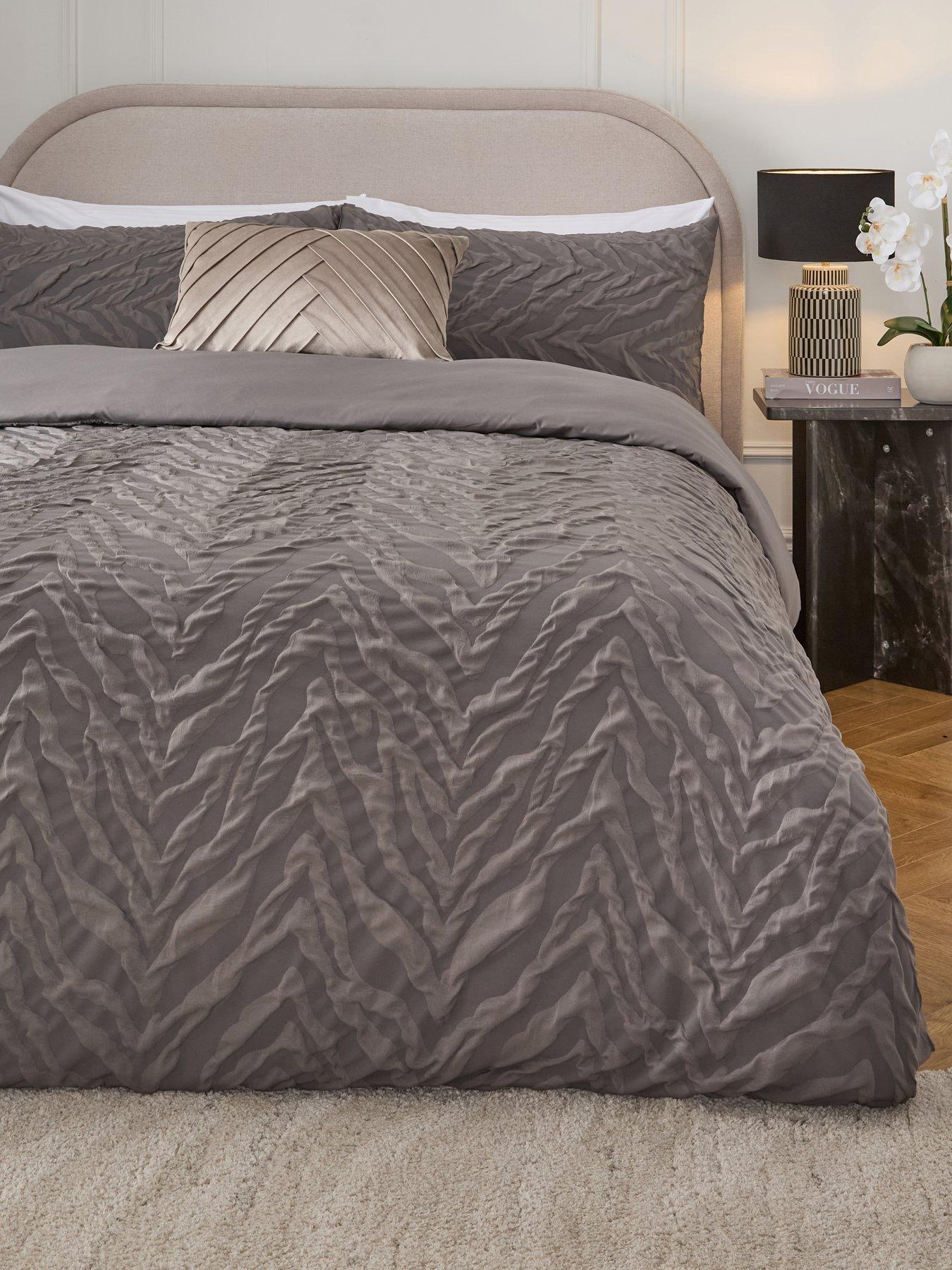 Very Home Zebra Jacquard Duvet Cover Set - Charcoal