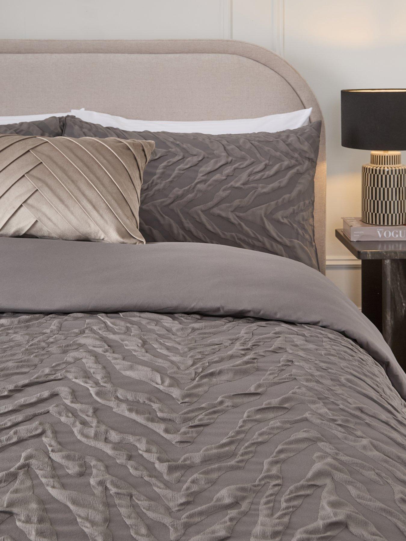 the-very-collection-zebra-jacquard-duvet-covernbspset-charcoalback