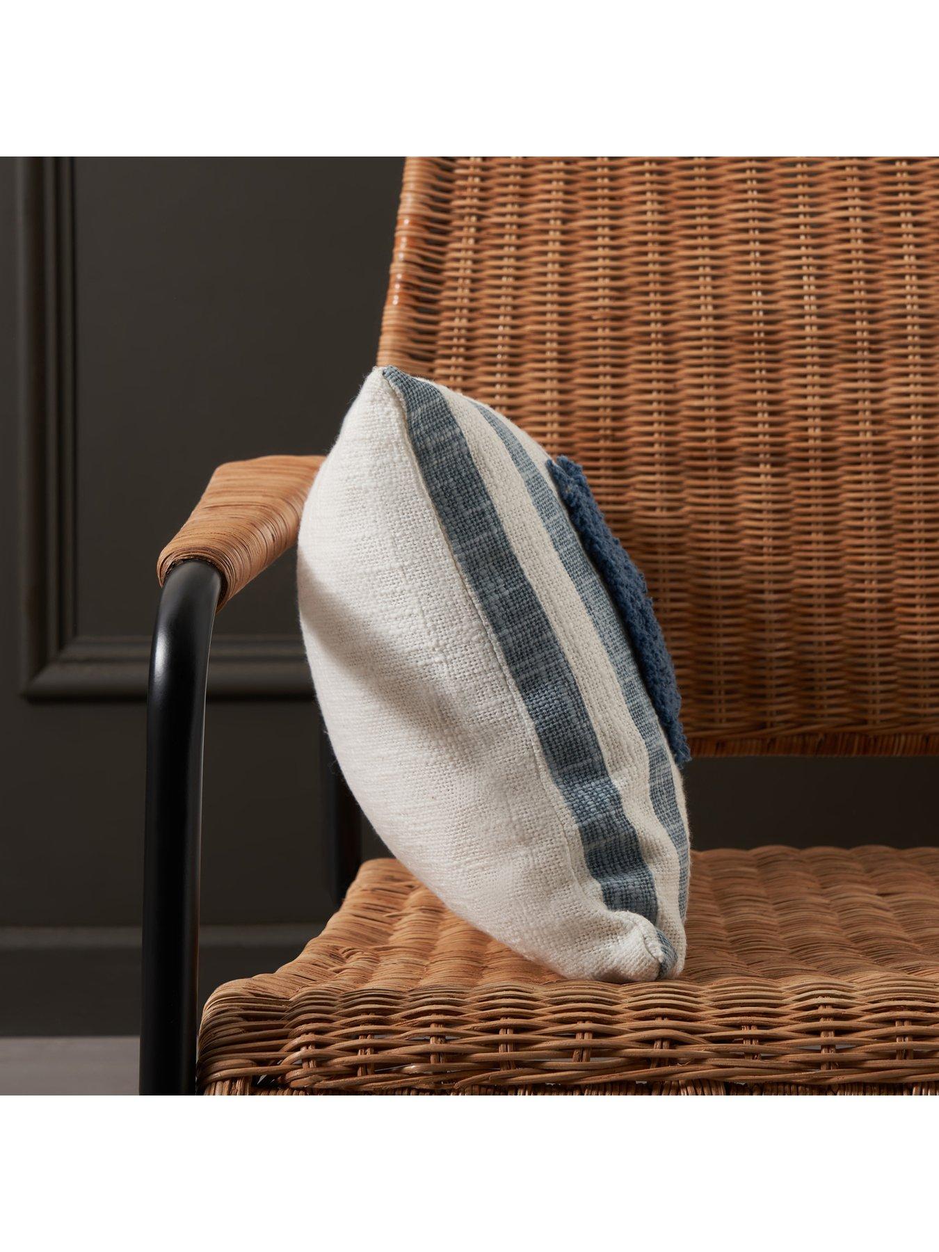 Image 3 of 7 of The Very Collection Relax Tufted Cushion