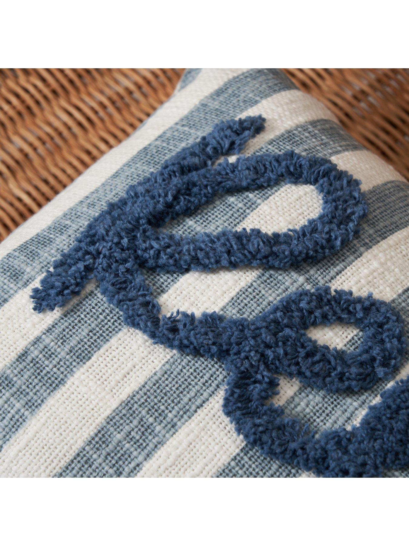 Image 4 of 7 of The Very Collection Relax Tufted Cushion
