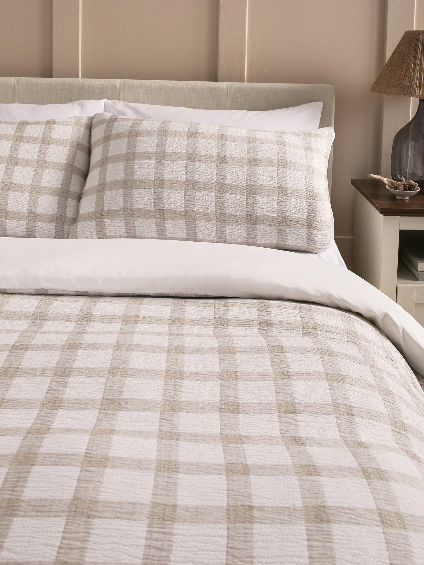 Image 3 of 5 of The Very Collection Seersucker Check Duvet Set