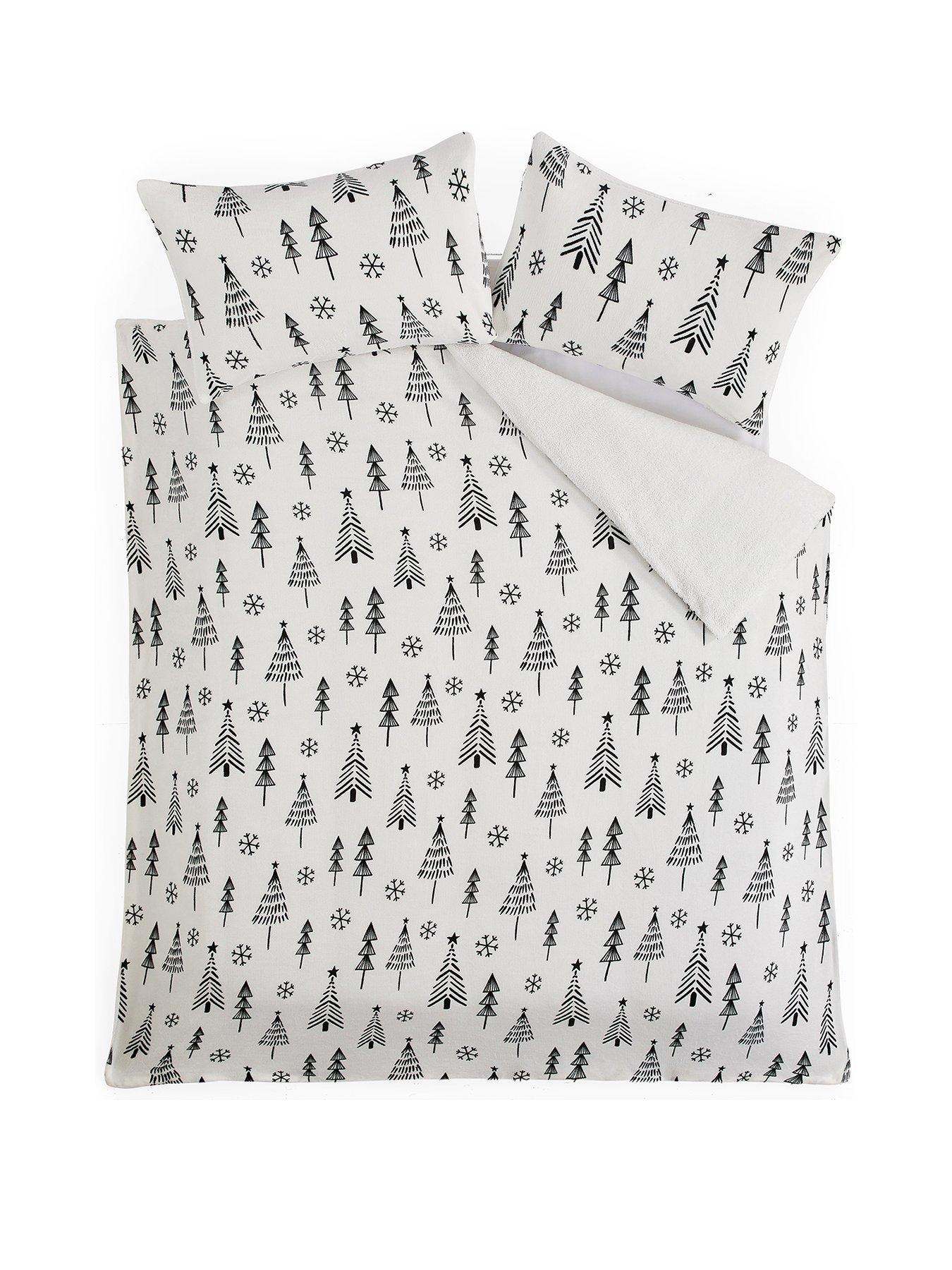 Image 2 of 5 of The Very Collection Scandi Tree Mono Printed Fleece Christmas Duvet Cover&nbsp;Set