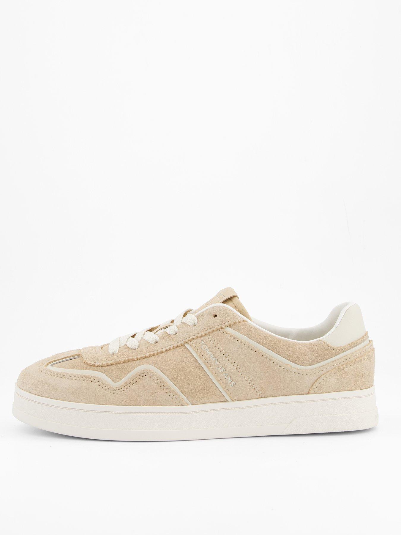 Image 1 of 7 of Tommy Jeans Greenwich Sneaker - Gold