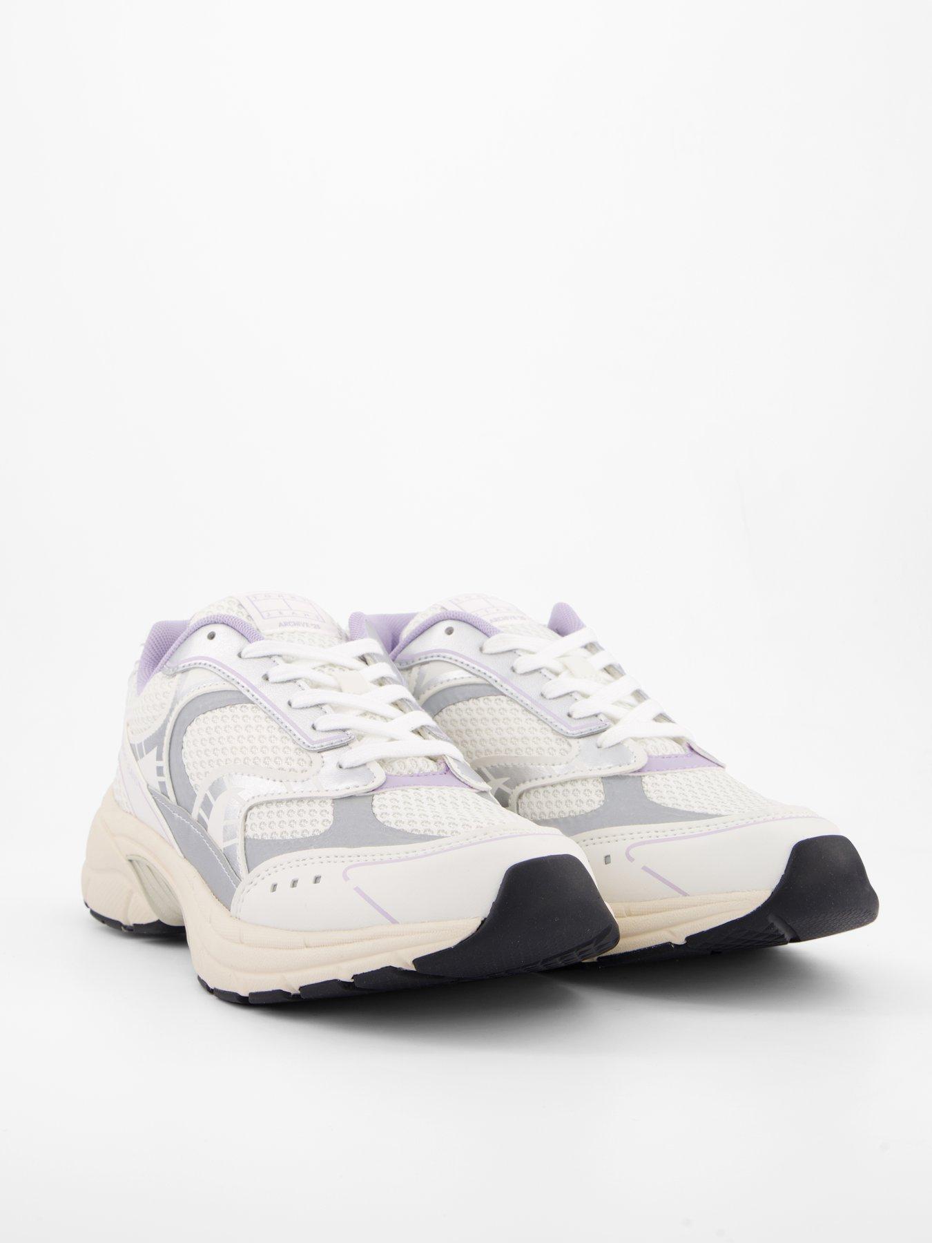 Image 6 of 7 of Tommy Jeans Archive 25 Sneakers - Ecru/Pale Amethyst