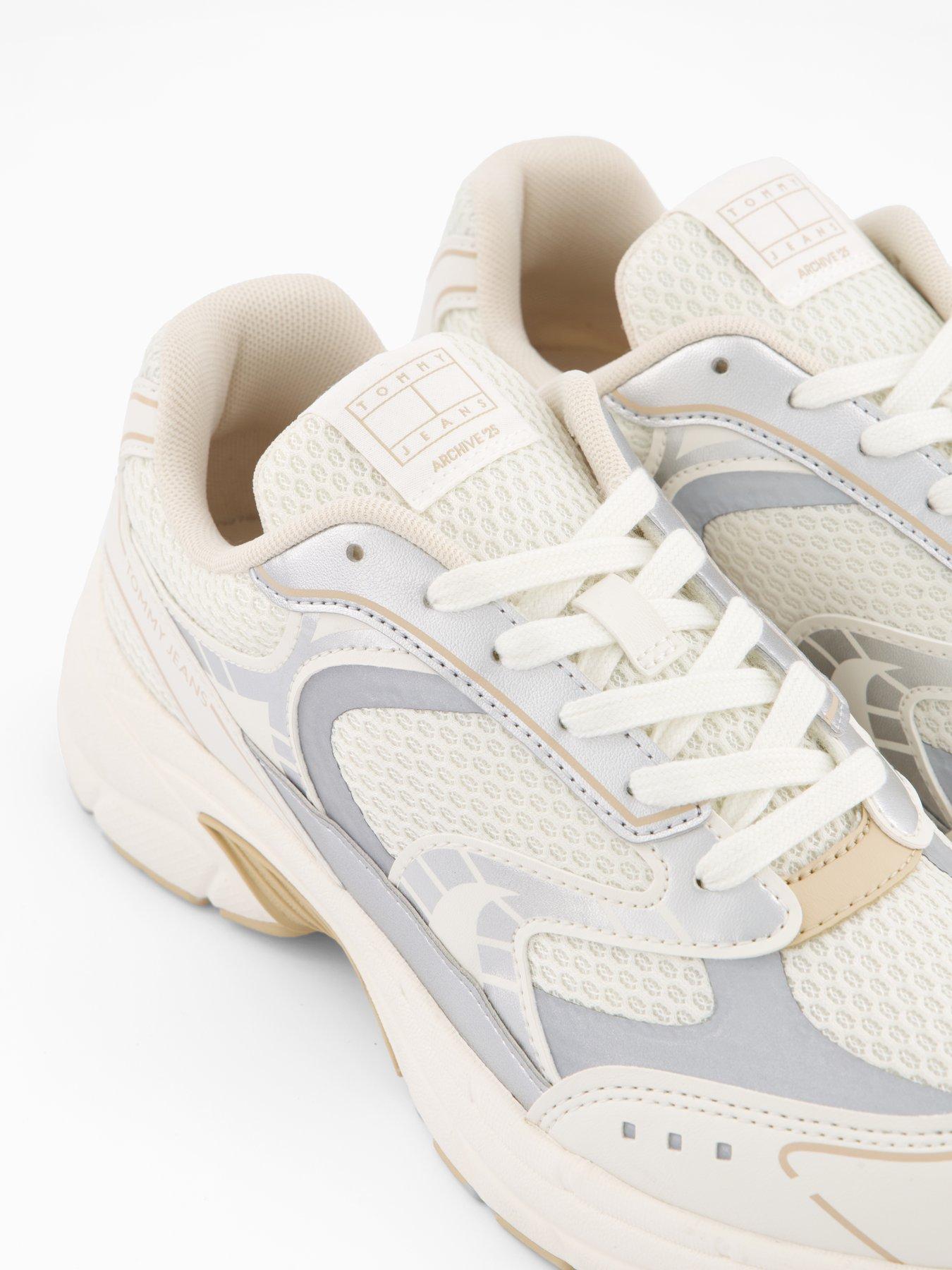 Image 5 of 7 of Tommy Jeans Archive 25 Sneakers - Ivory