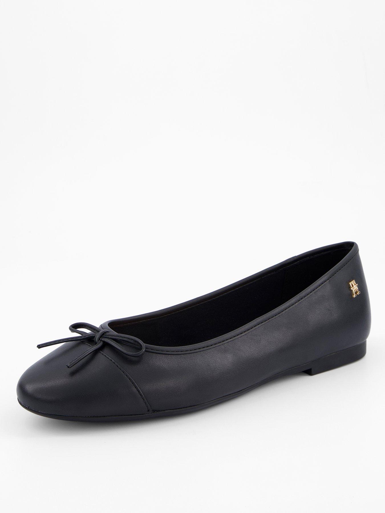 tommy-hilfiger-leather-th-monogram-ballerinasstillFront