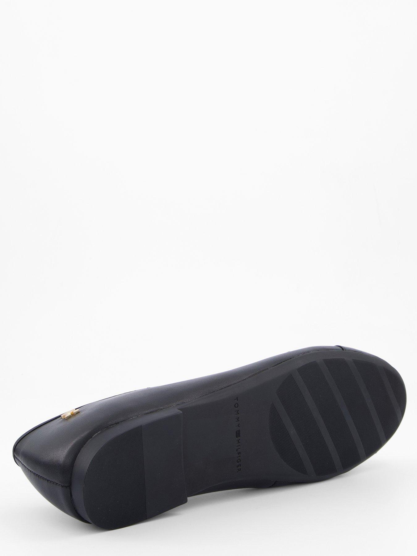 tommy-hilfiger-leather-th-monogram-ballerinasdetail