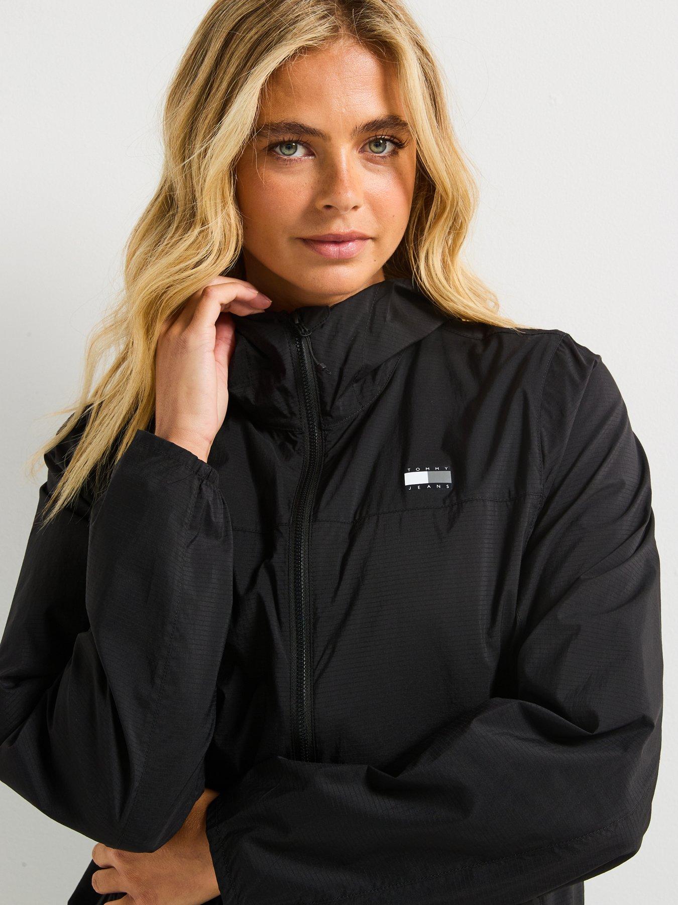 tommy-jeans-outdoor-shell-jacket-blackoutfit