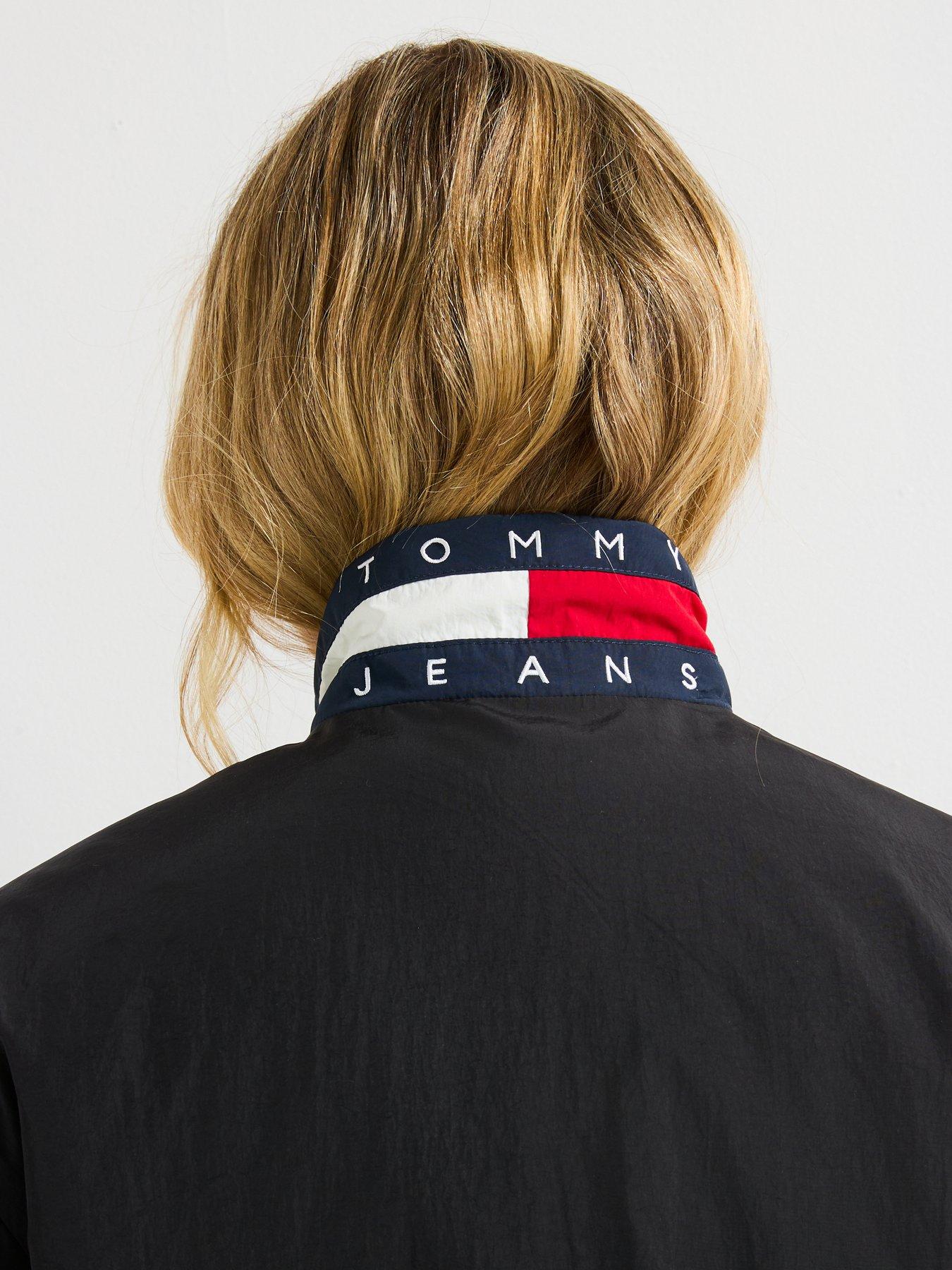 tommy-jeans-essential-padded-flag-jacket-blackoutfit