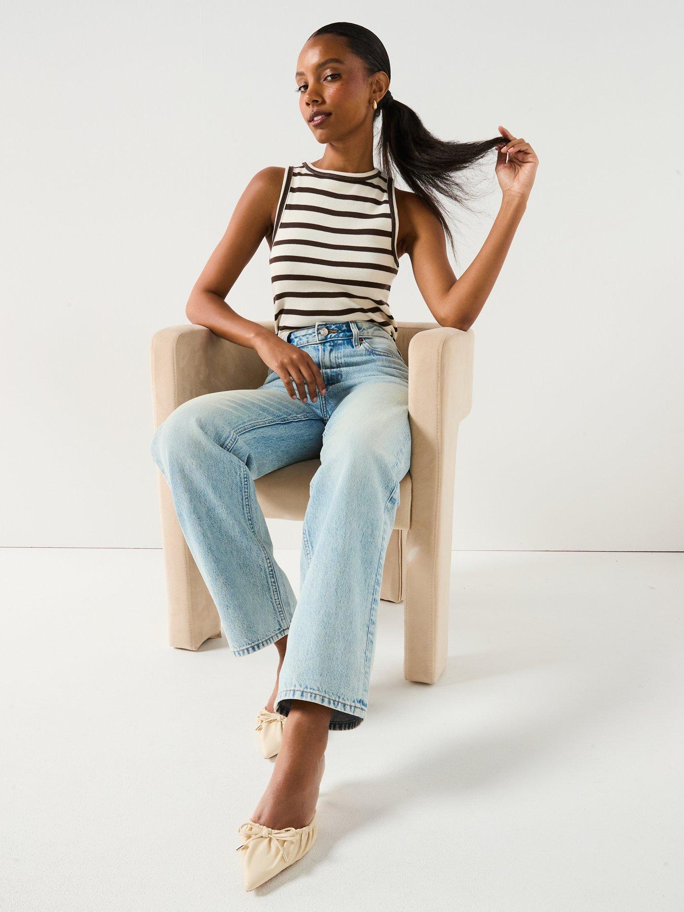 Image 4 of 6 of Calvin Klein Jeans SIGNATURE 90s STRAIGHT LAFAYETTE