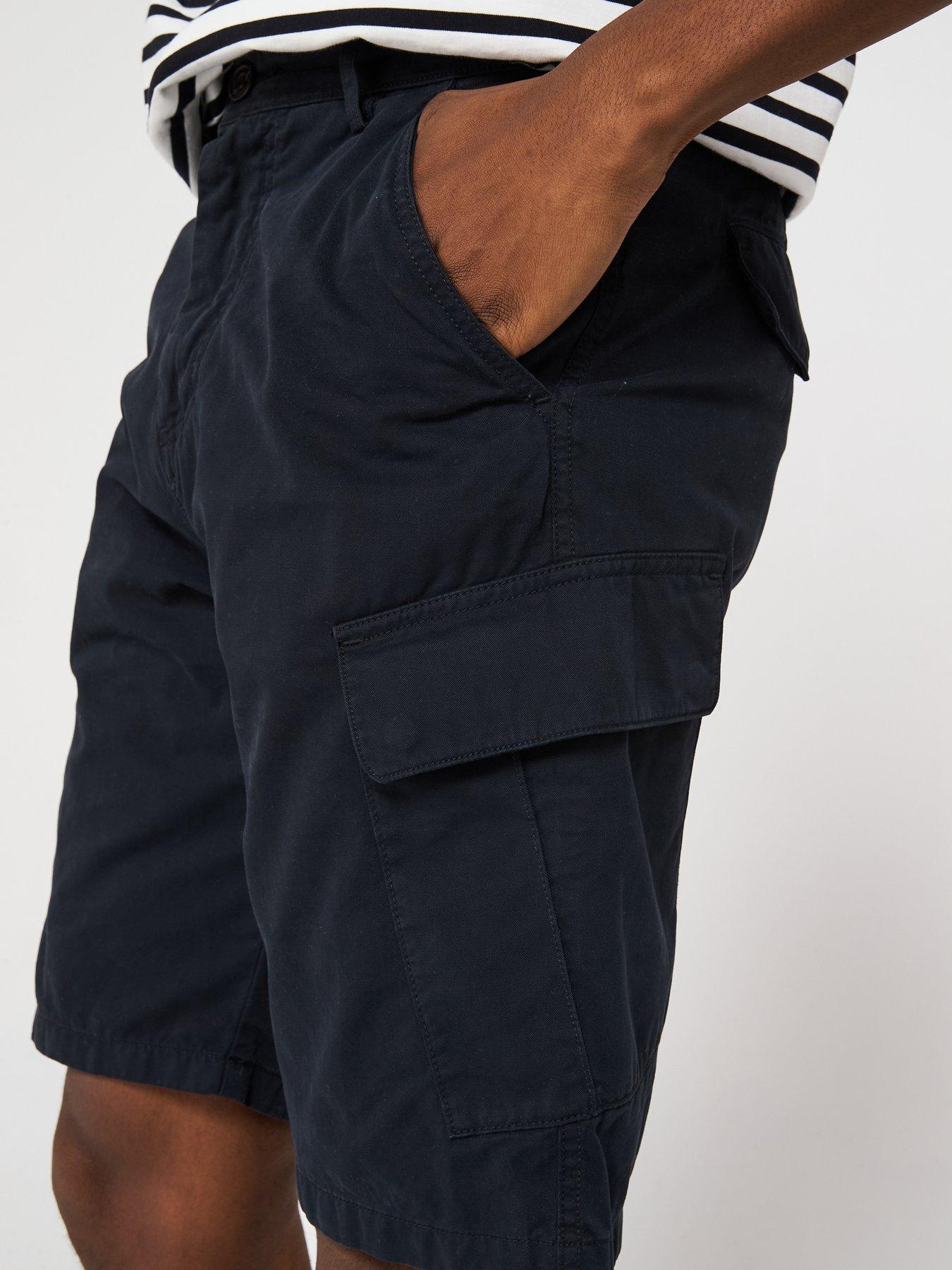 Image 4 of 6 of Lyle & Scott Cargo Shorts - Black