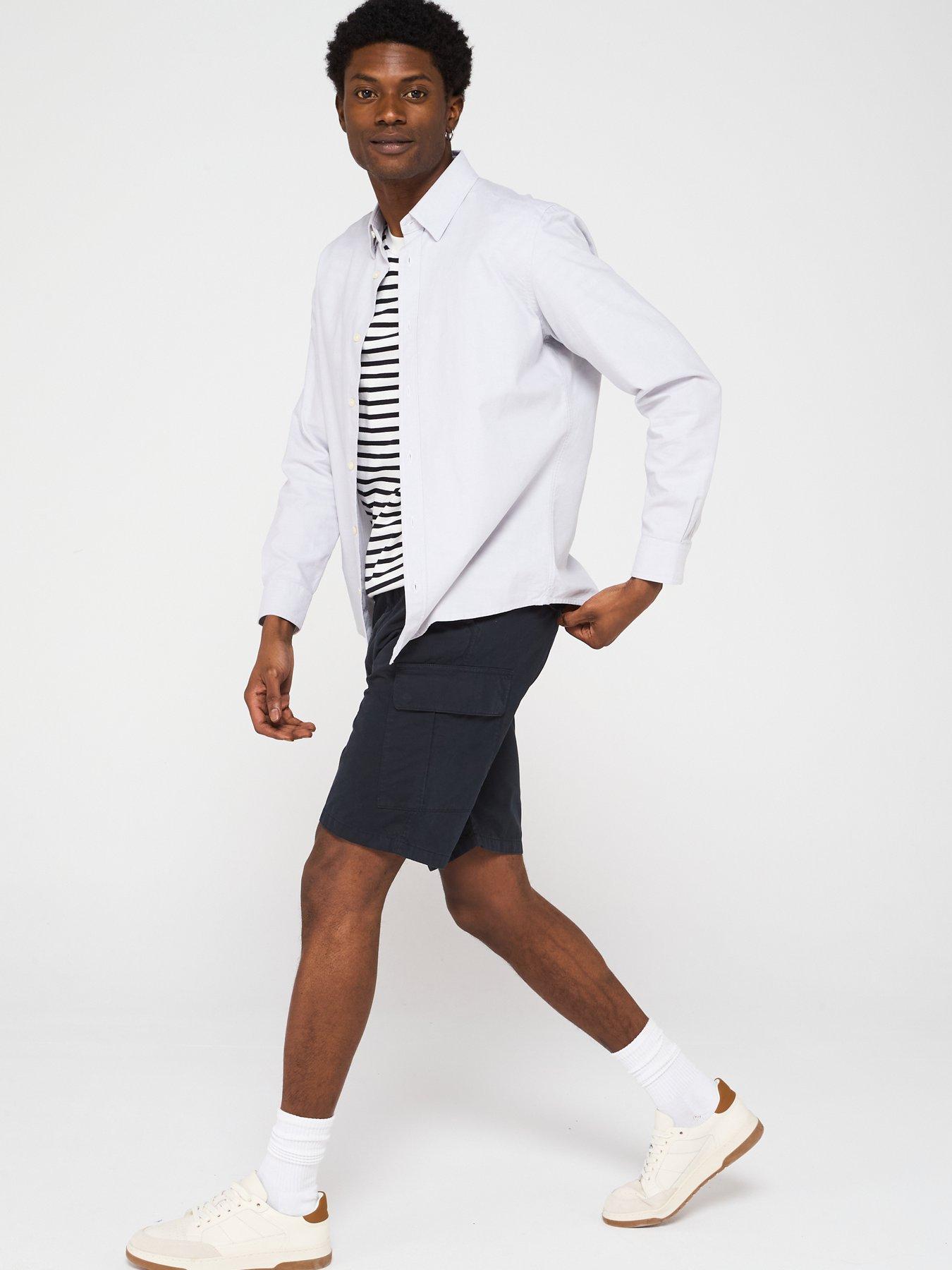 Image 5 of 6 of Lyle & Scott Cargo Shorts - Black