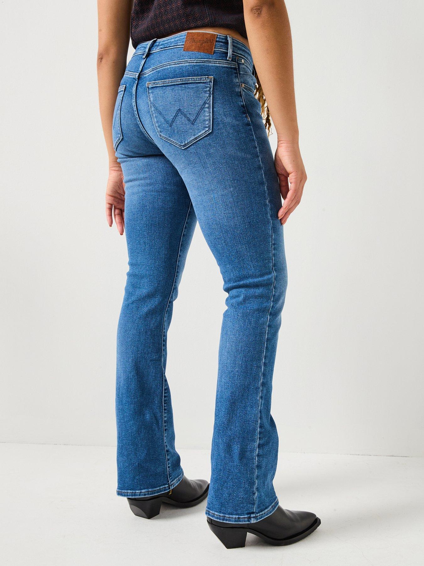 wrangler-bootcut-jeans-bluestillFront