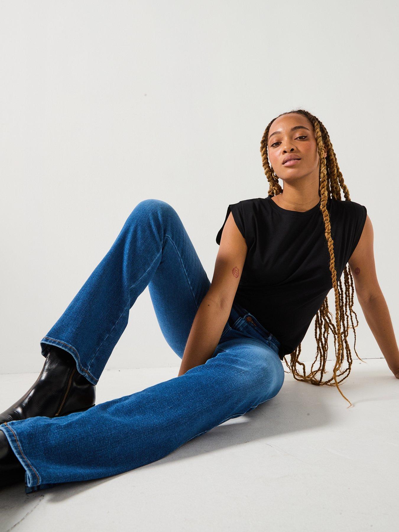 Image 4 of 6 of Wrangler Bootcut Jeans - Blue