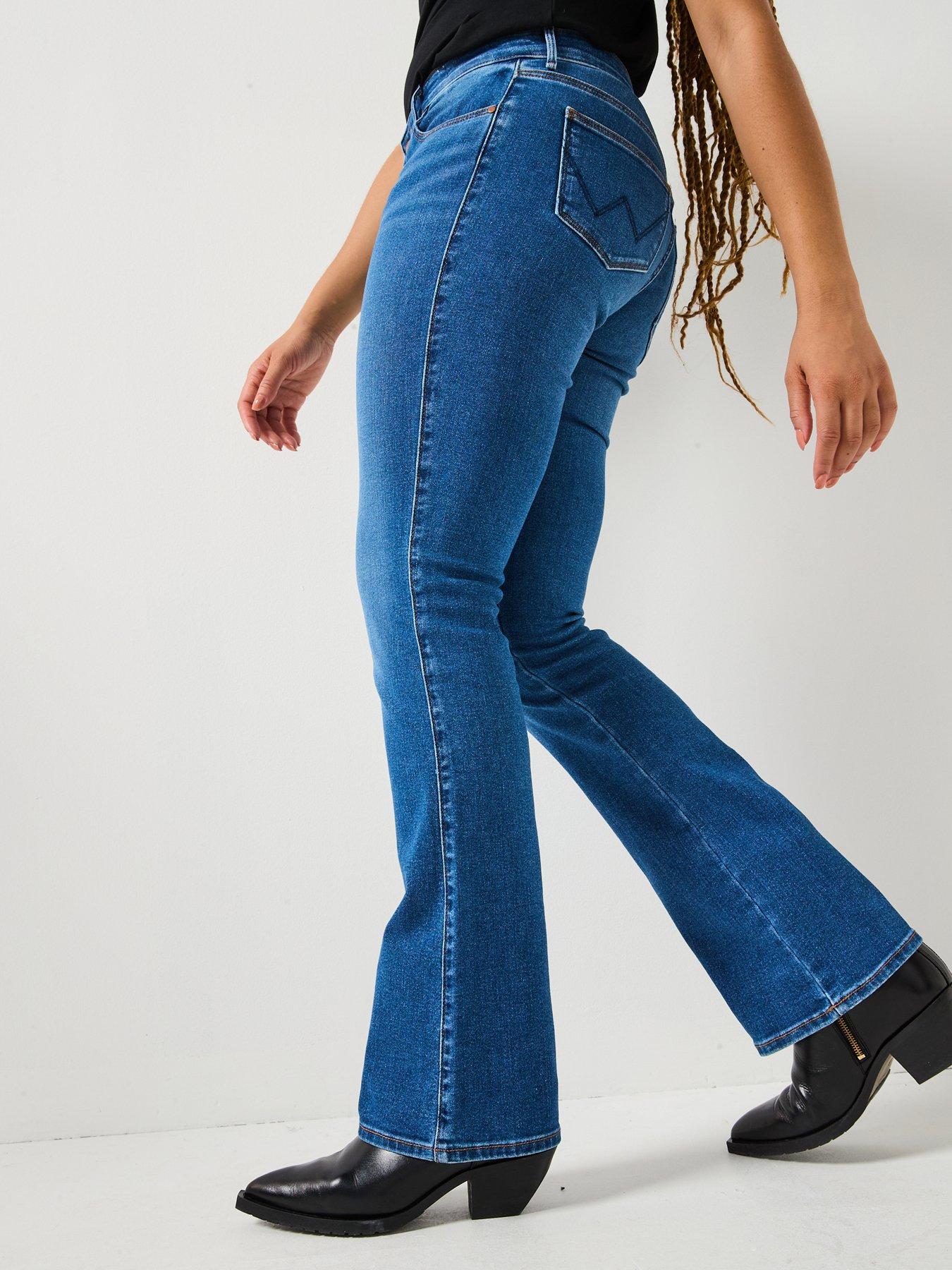 Image 6 of 6 of Wrangler Bootcut Jeans - Blue