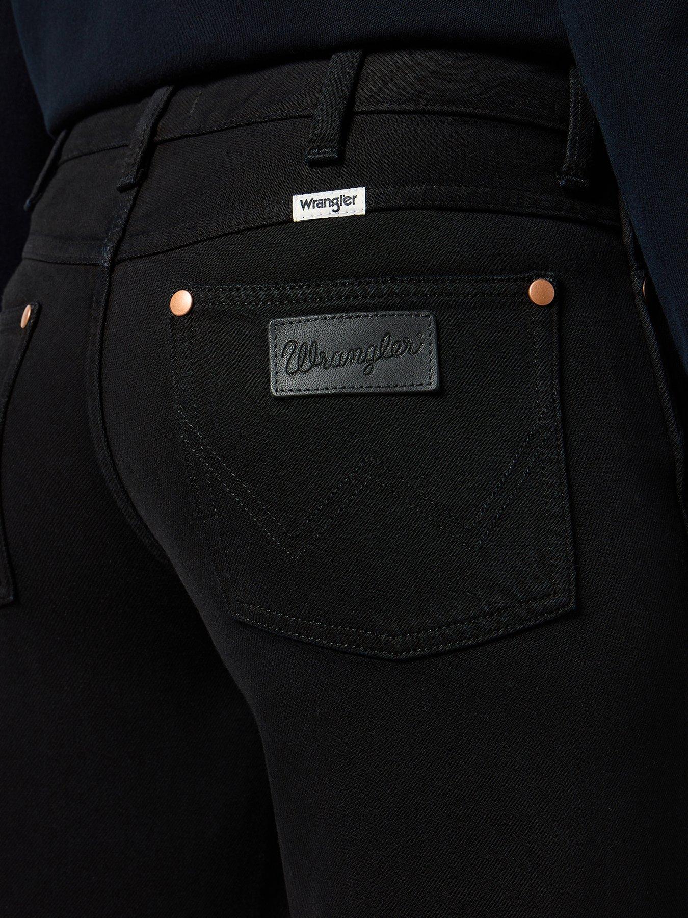 wrangler-world-wide-jean--blackoutfit