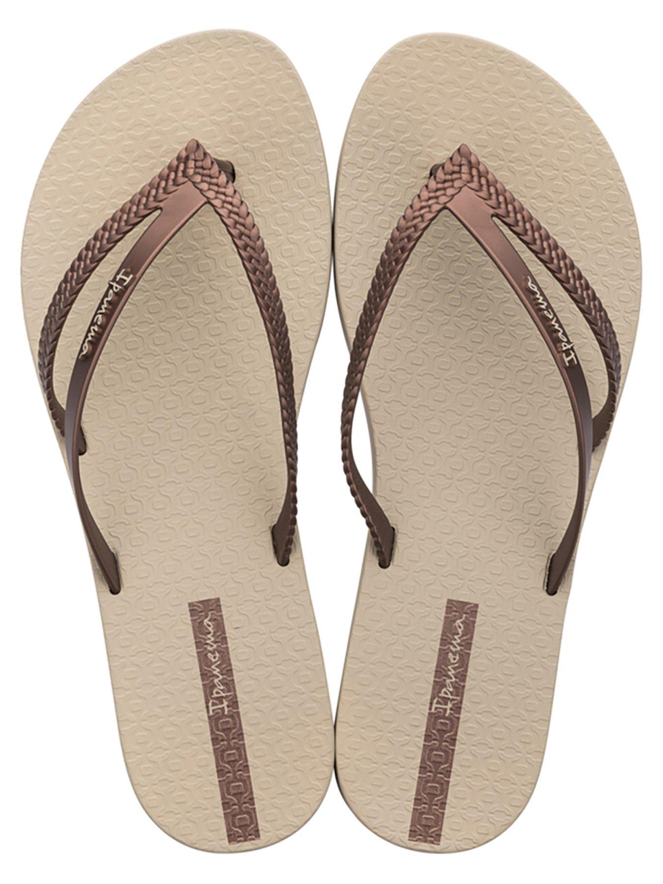 ipanema-bossa-toepast-sandal-beigeoutfit