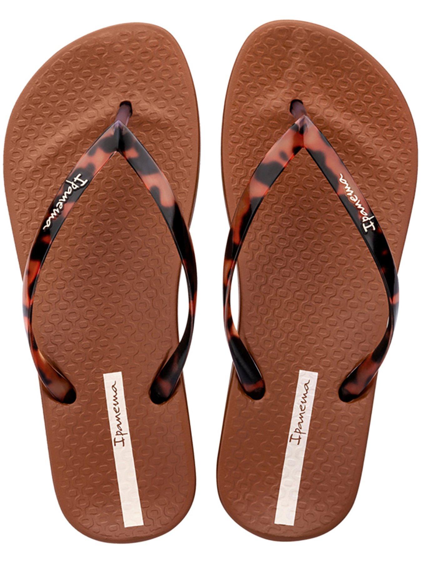ipanema-anat-connect-tortoise-shell-print-flip-flop-brownoutfit