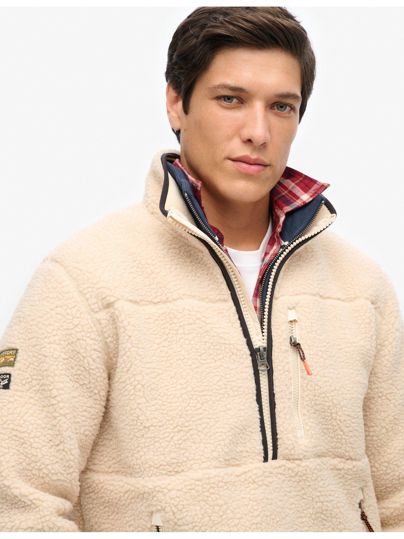 superdry-outdoor-half-zip-fleece-jacket-beigeoutfit