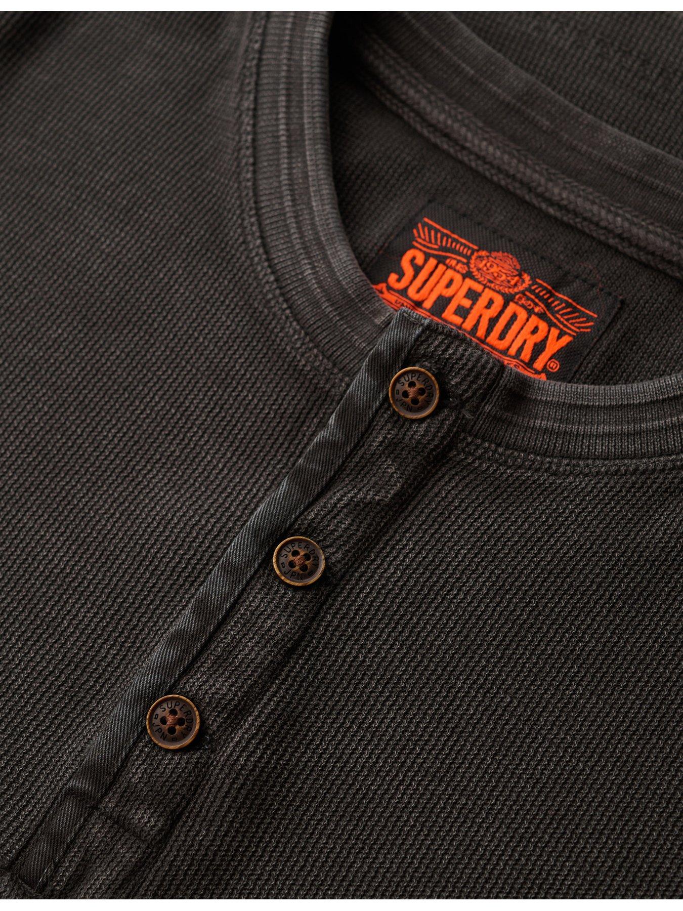 superdry-vintage-textured-t-shirt-blackdetail