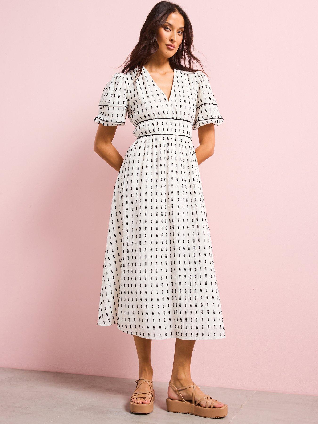 Image of Nobodys Child Ariana Dobby Midi Dress - White