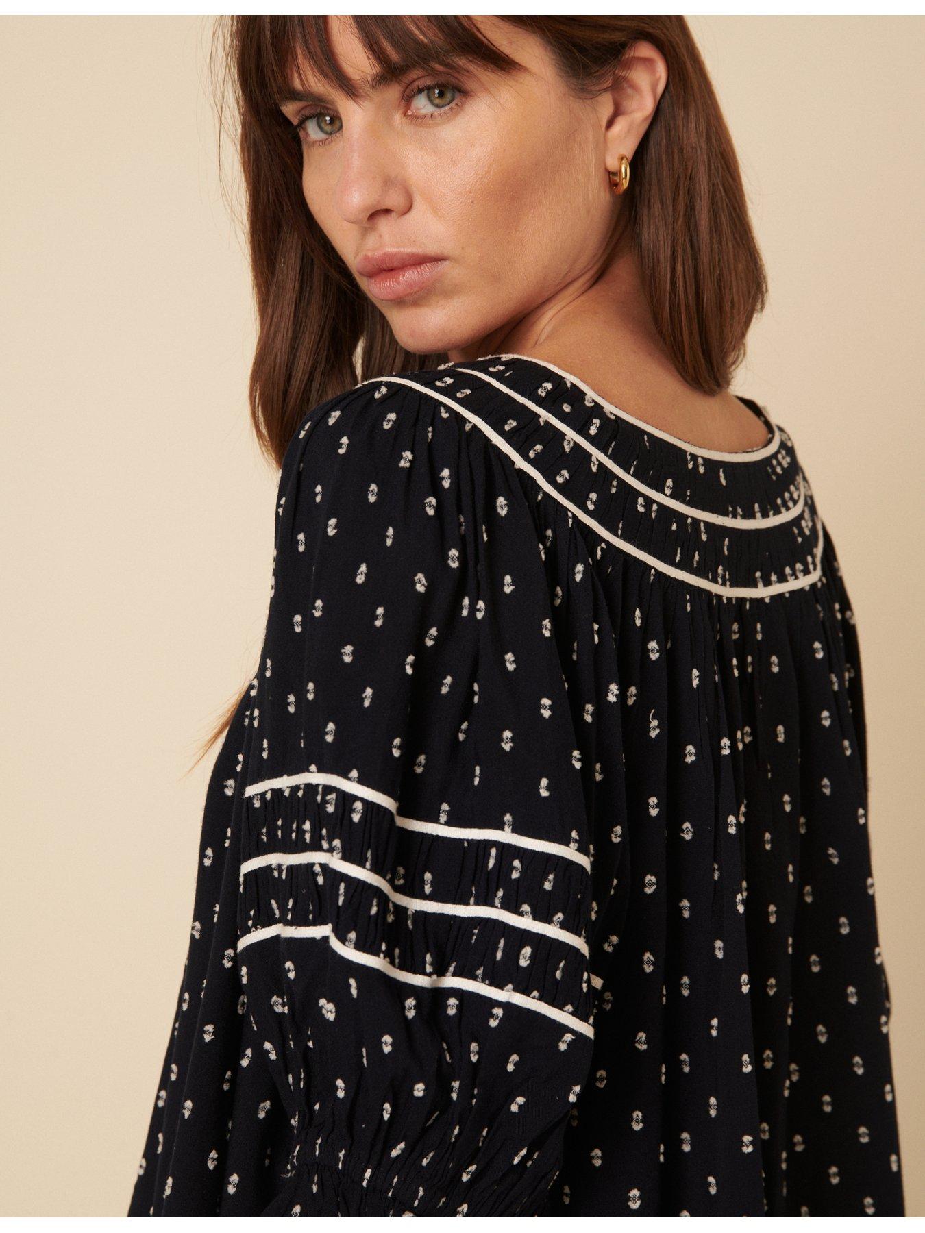 nobodys-child-iris-top-navy-bluestillFront
