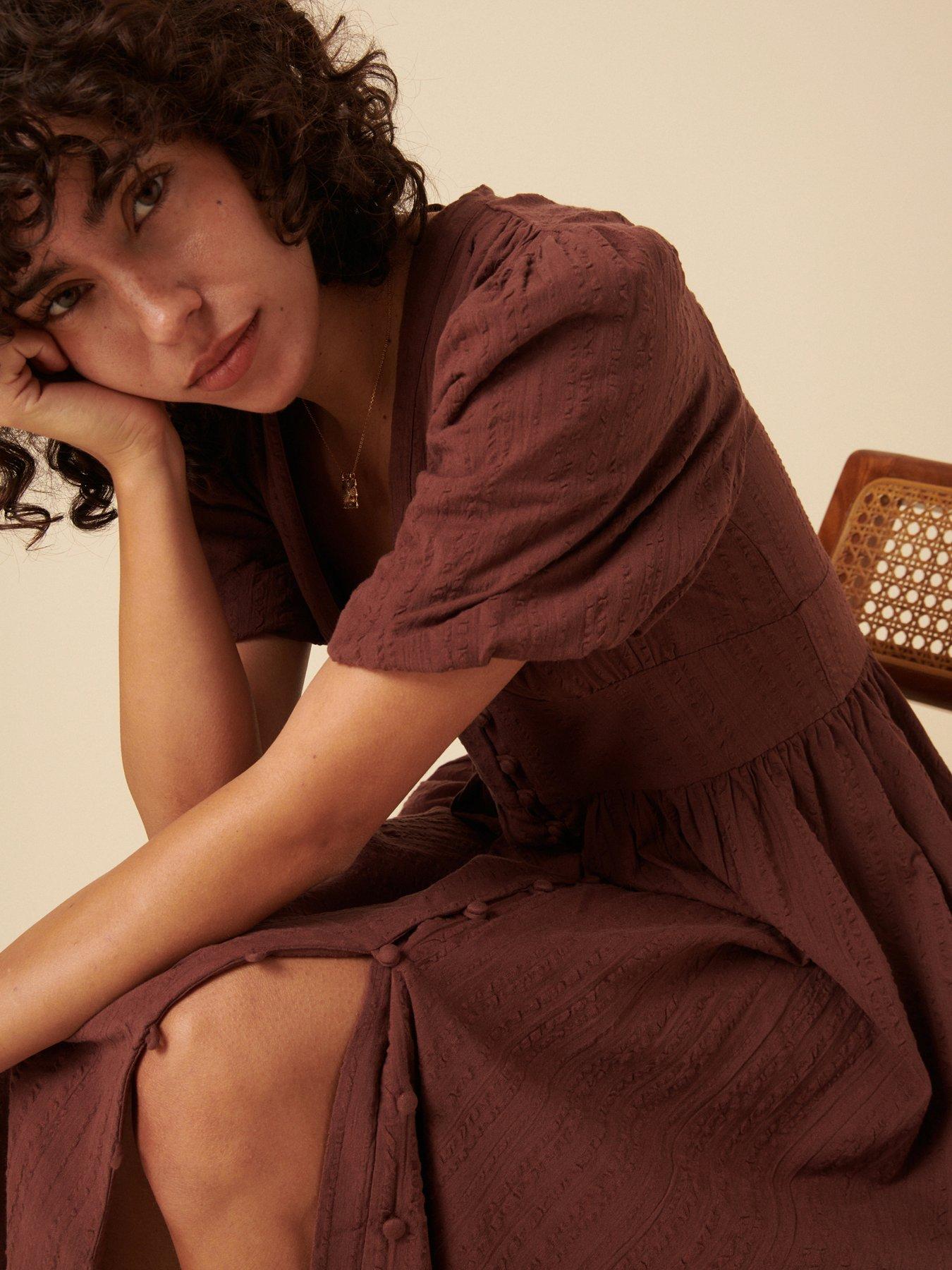 nobodys-child-starlight-midaxi-dress-brownoutfit