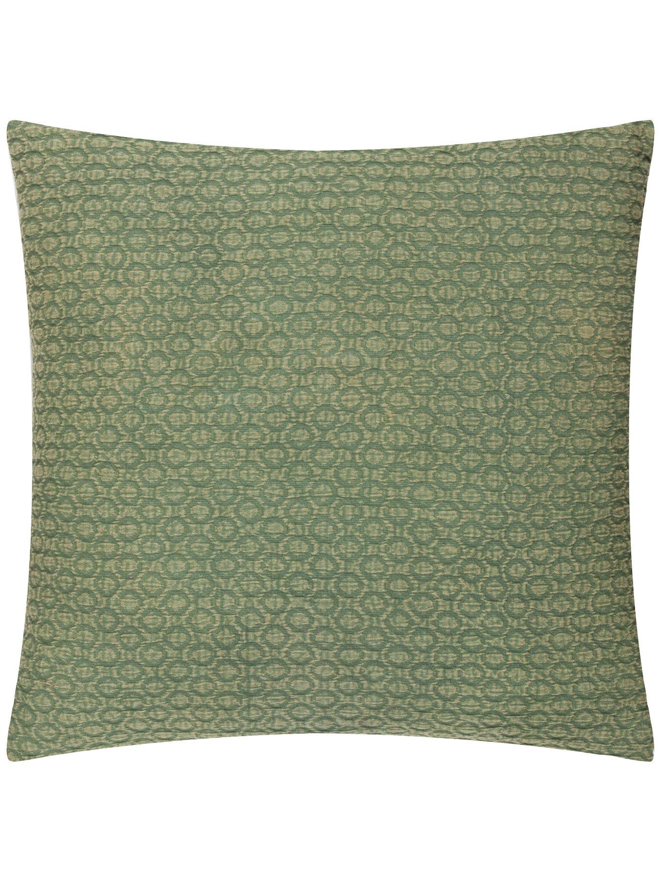 yard-tryfan-100-cotton-cushion