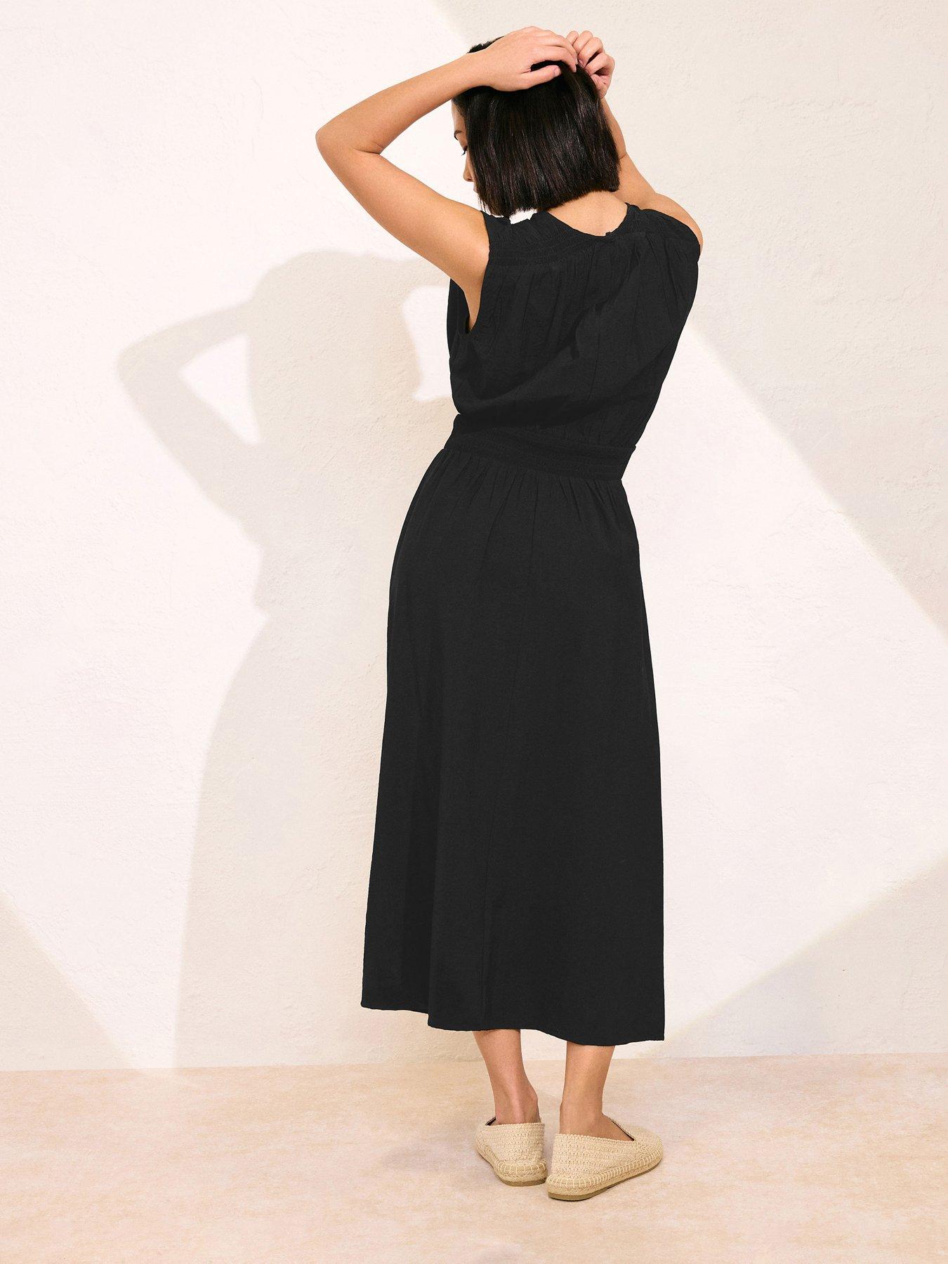 pixiegirl-petite-shirred-waist-midi-dress-blackstillFront