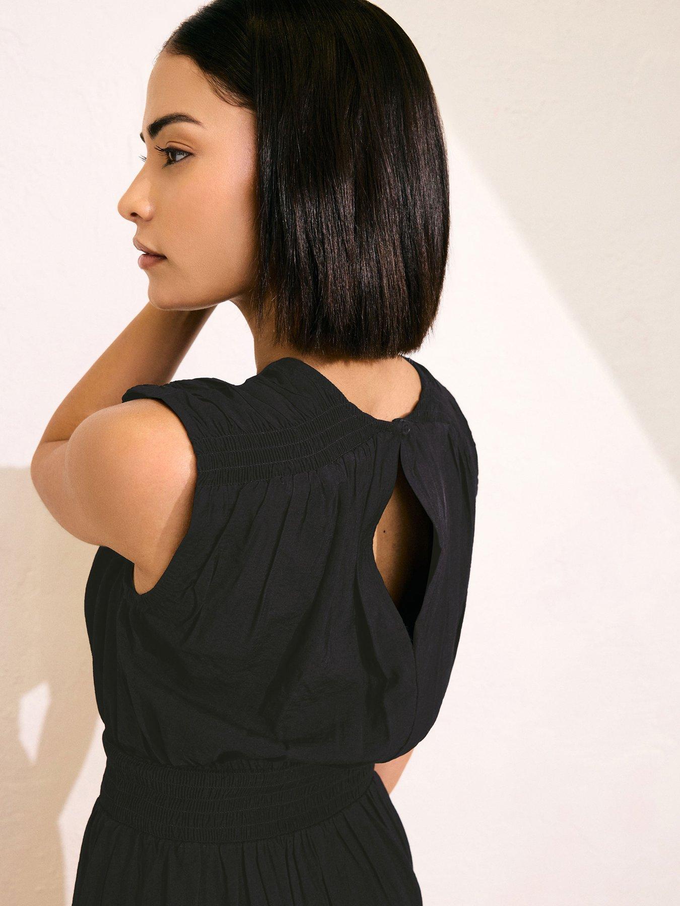 pixiegirl-petite-shirred-waist-midi-dress-blackoutfit