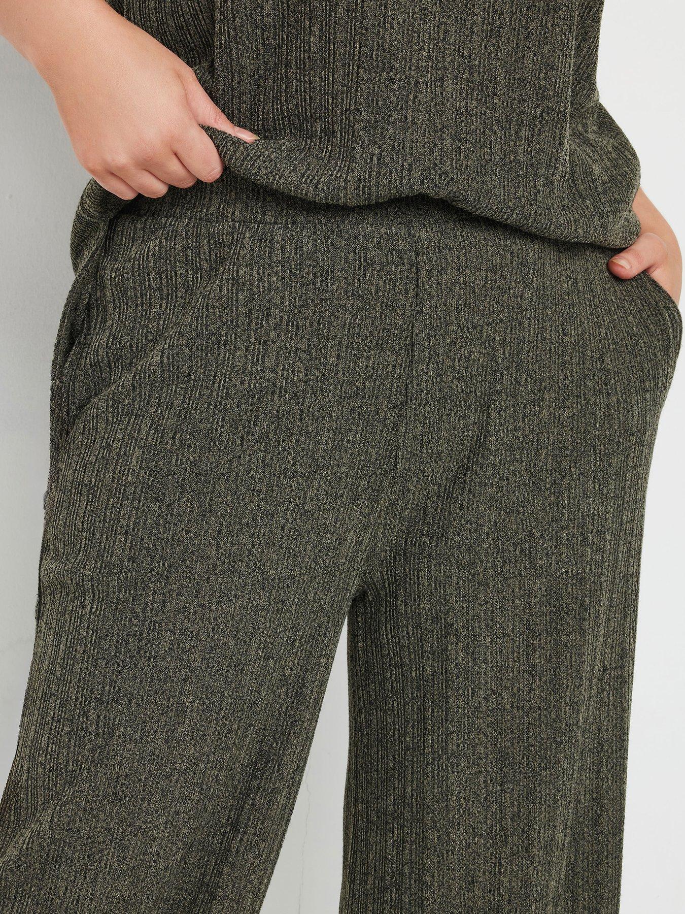 yours-curve-knitted-trouser-co-ord-greenoutfit