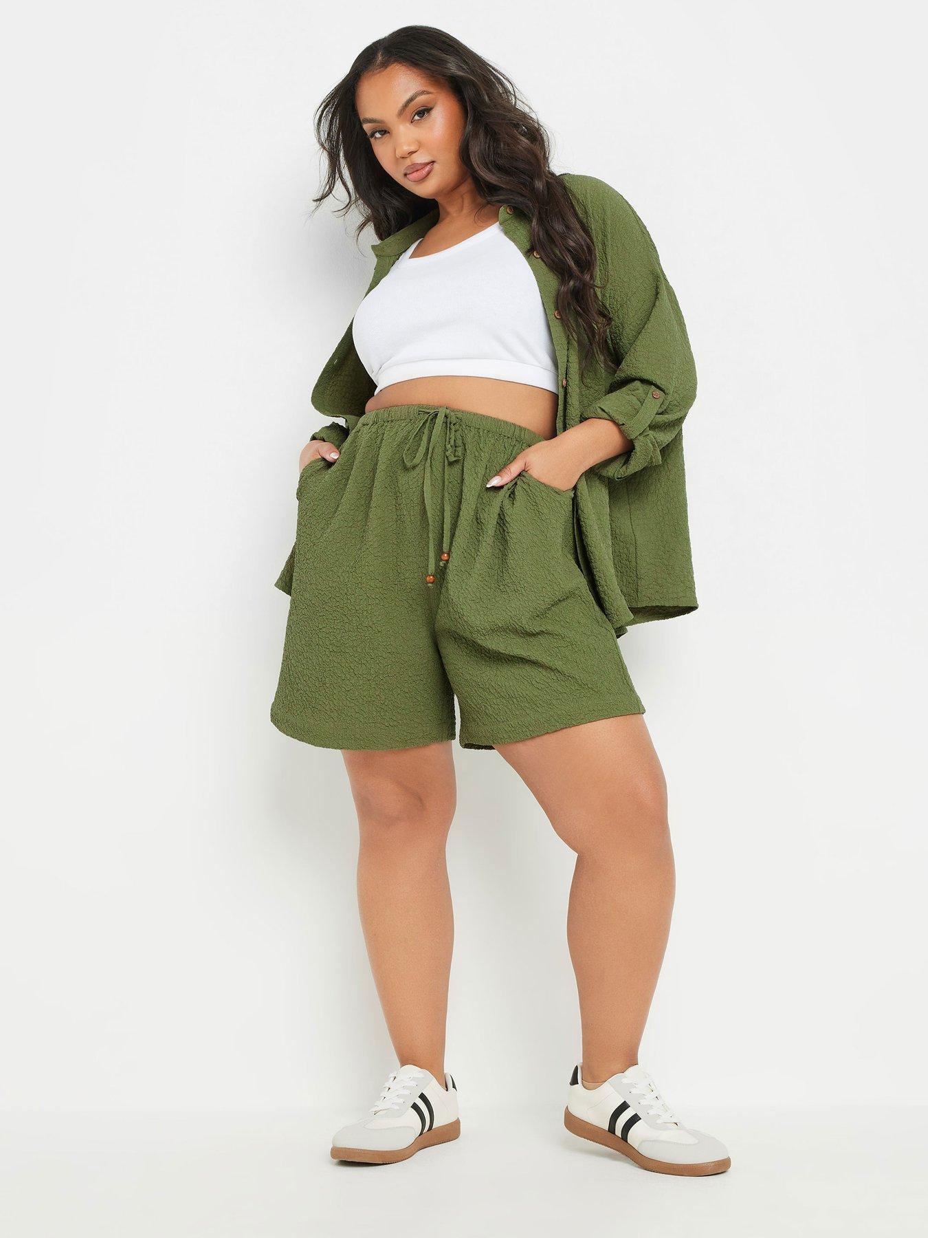 yours-curve-textured-short-co-ord-greenback