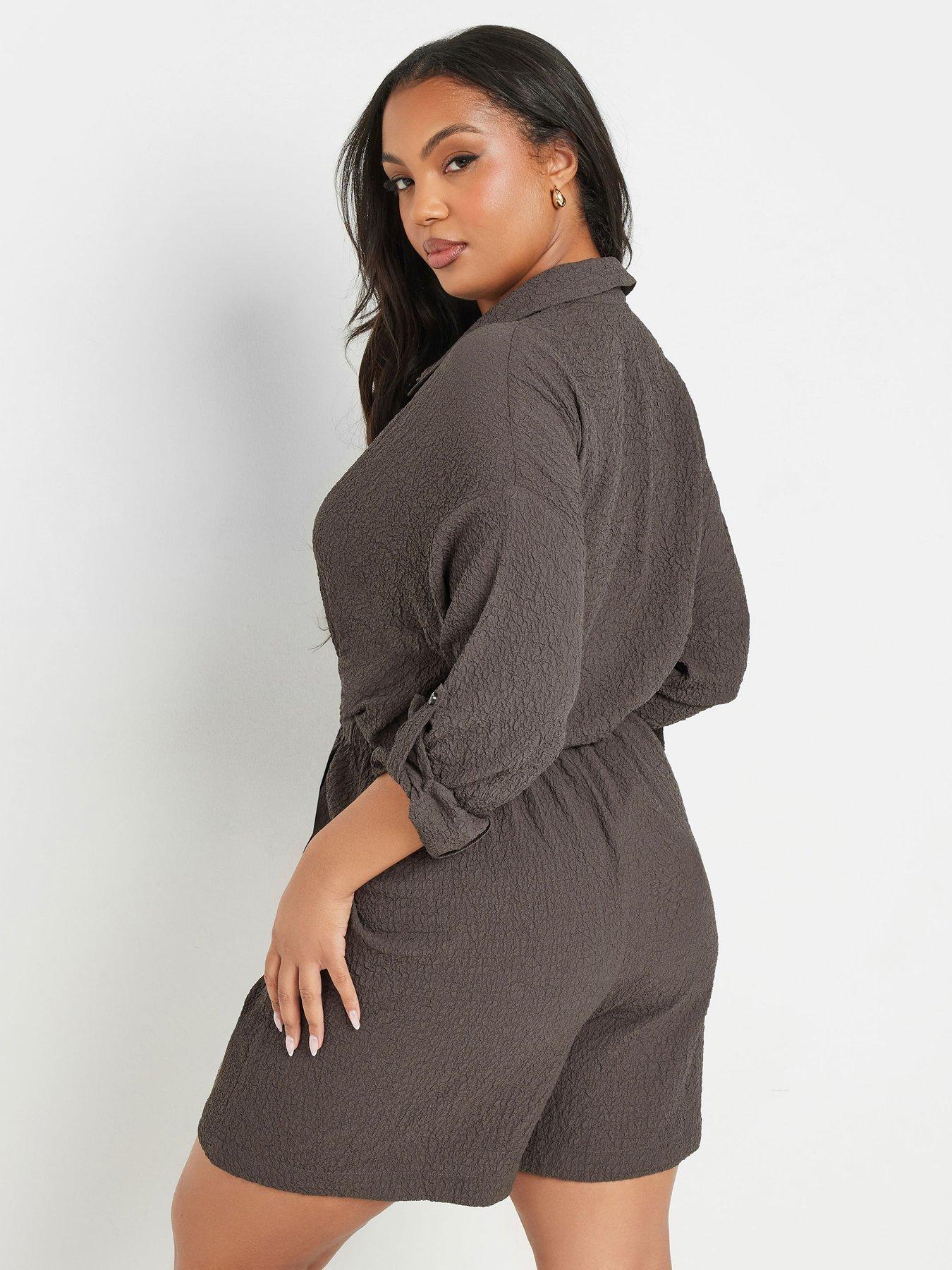 Image 2 of 4 of Yours Curve Textured Short Co-Ord - Brown