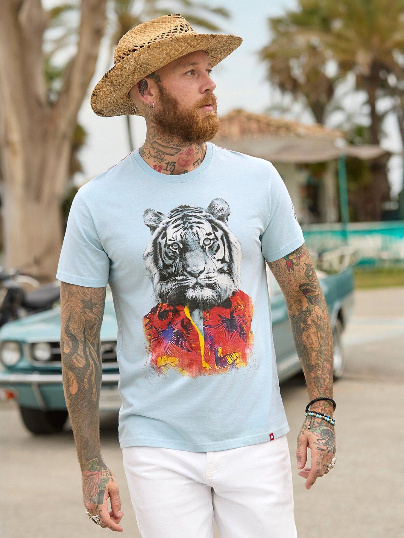 joe-browns-wild-vacation-t-shirt-light-blueoutfit