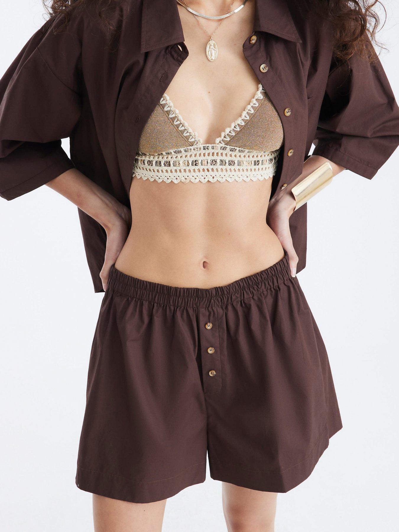 river-island-pull-on-short-dark-brownoutfit
