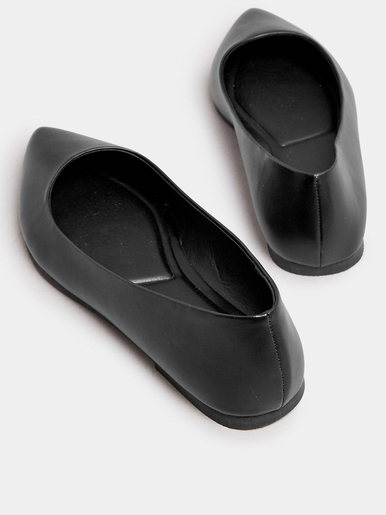 yours-extra-wide-fit-flat-point-pumpsback