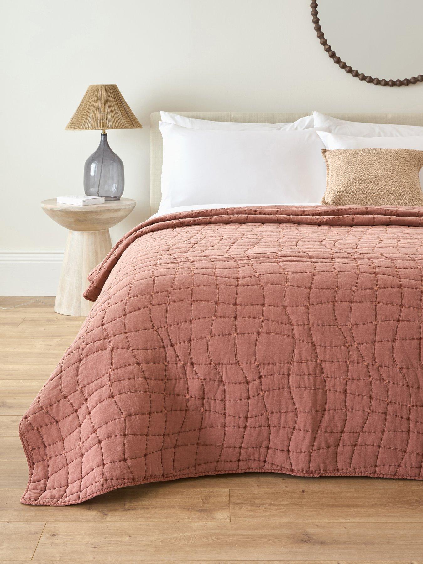 Very Home Retreat Cotton Quilted Bedspread - 165 x 240 cm - Pink