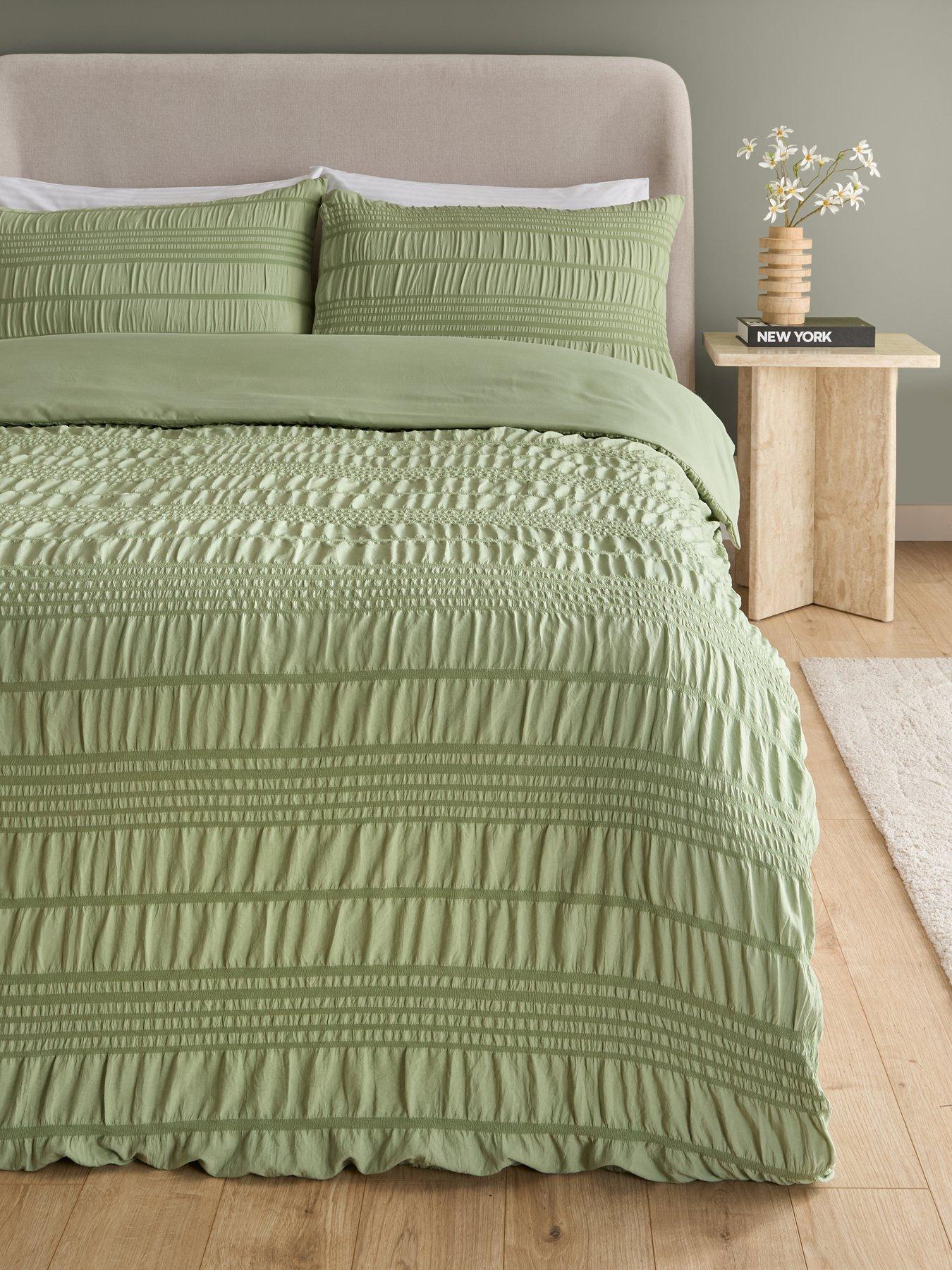 the-very-collection-athena-super-soft-seersucker-duvet-set--ks